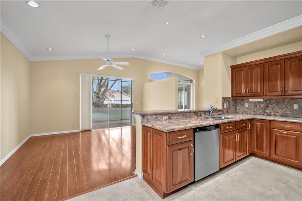 Woodmont Tr 56 123-44 B - Residential