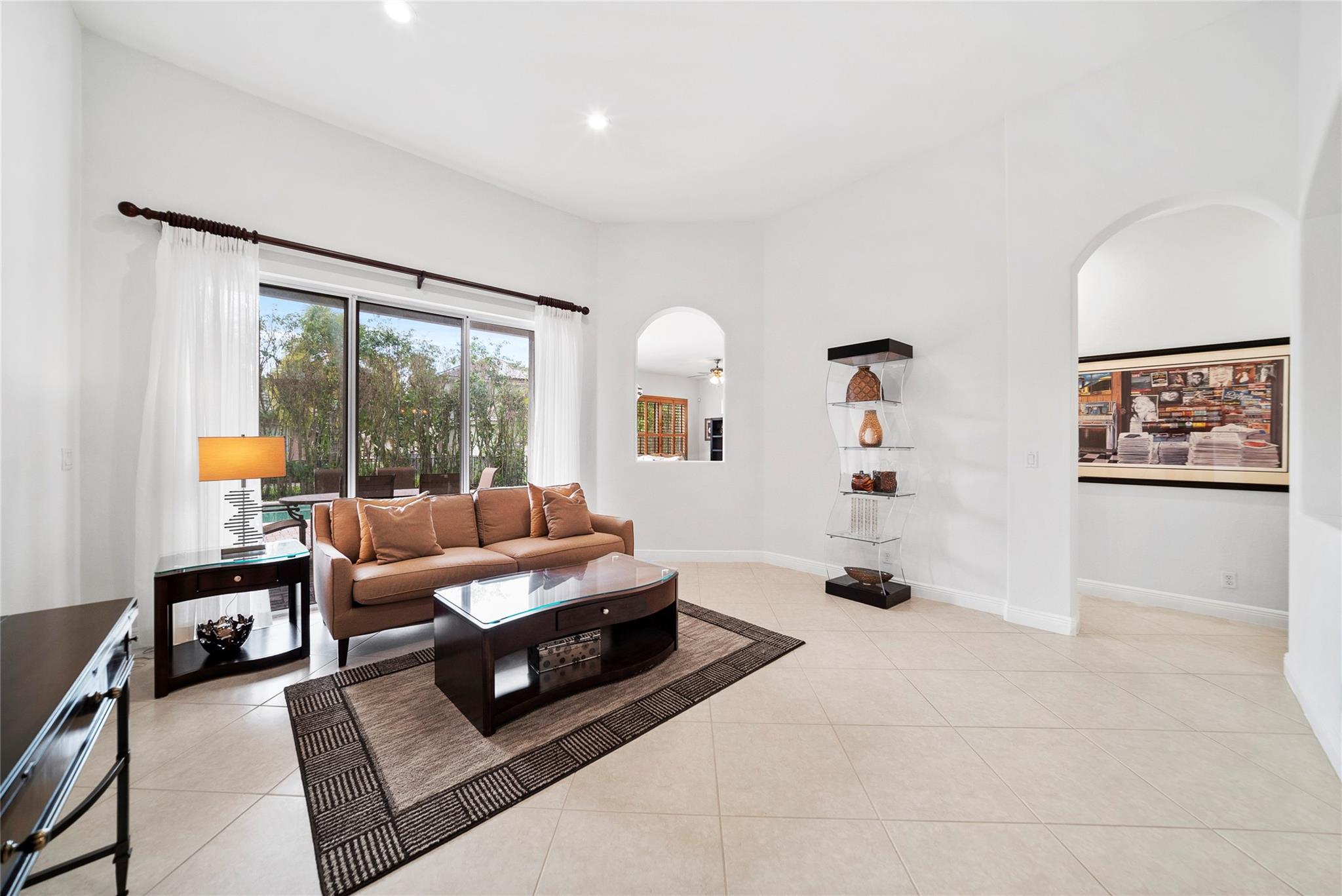 PARKLAND ISLES - Residential