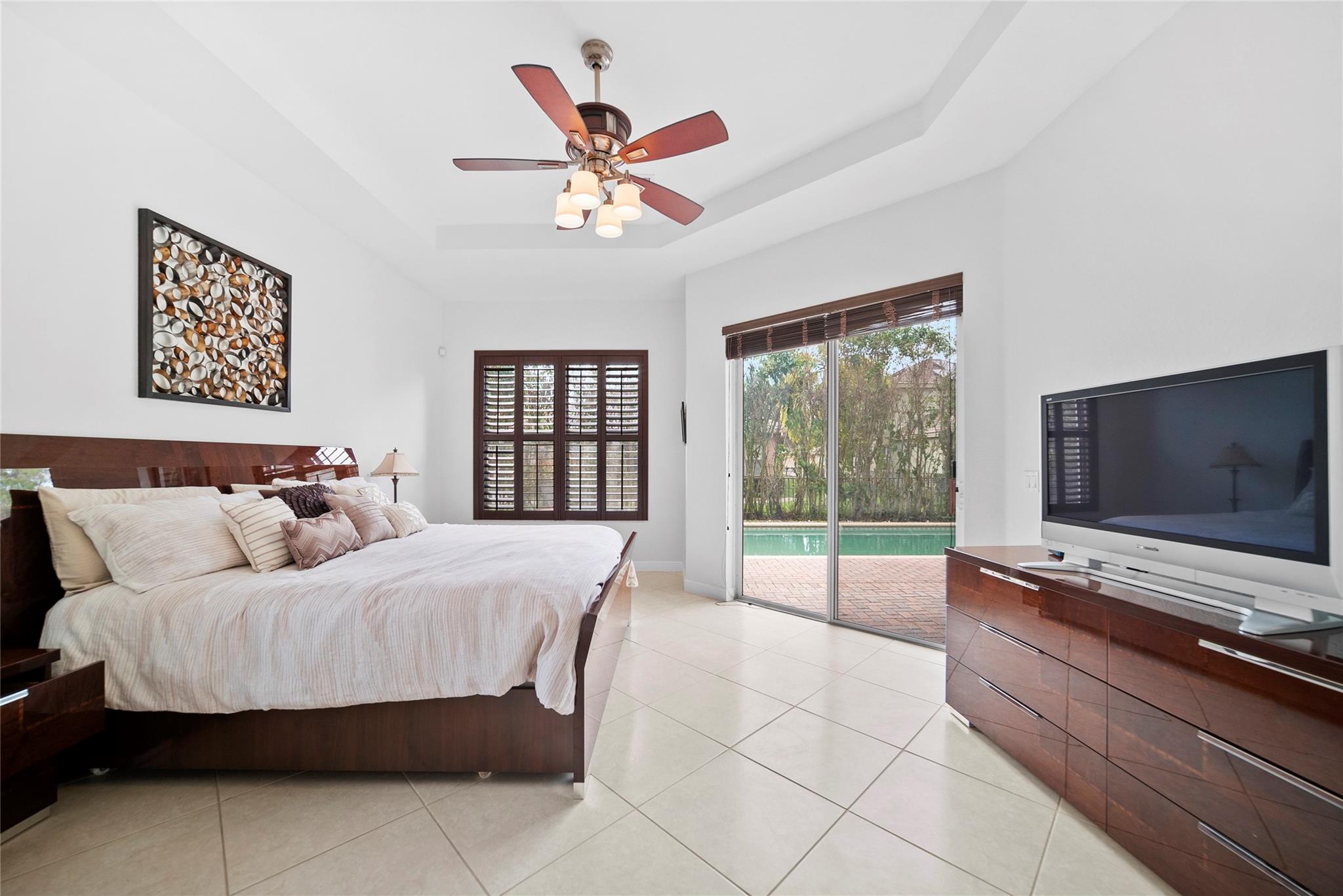 PARKLAND ISLES - Residential