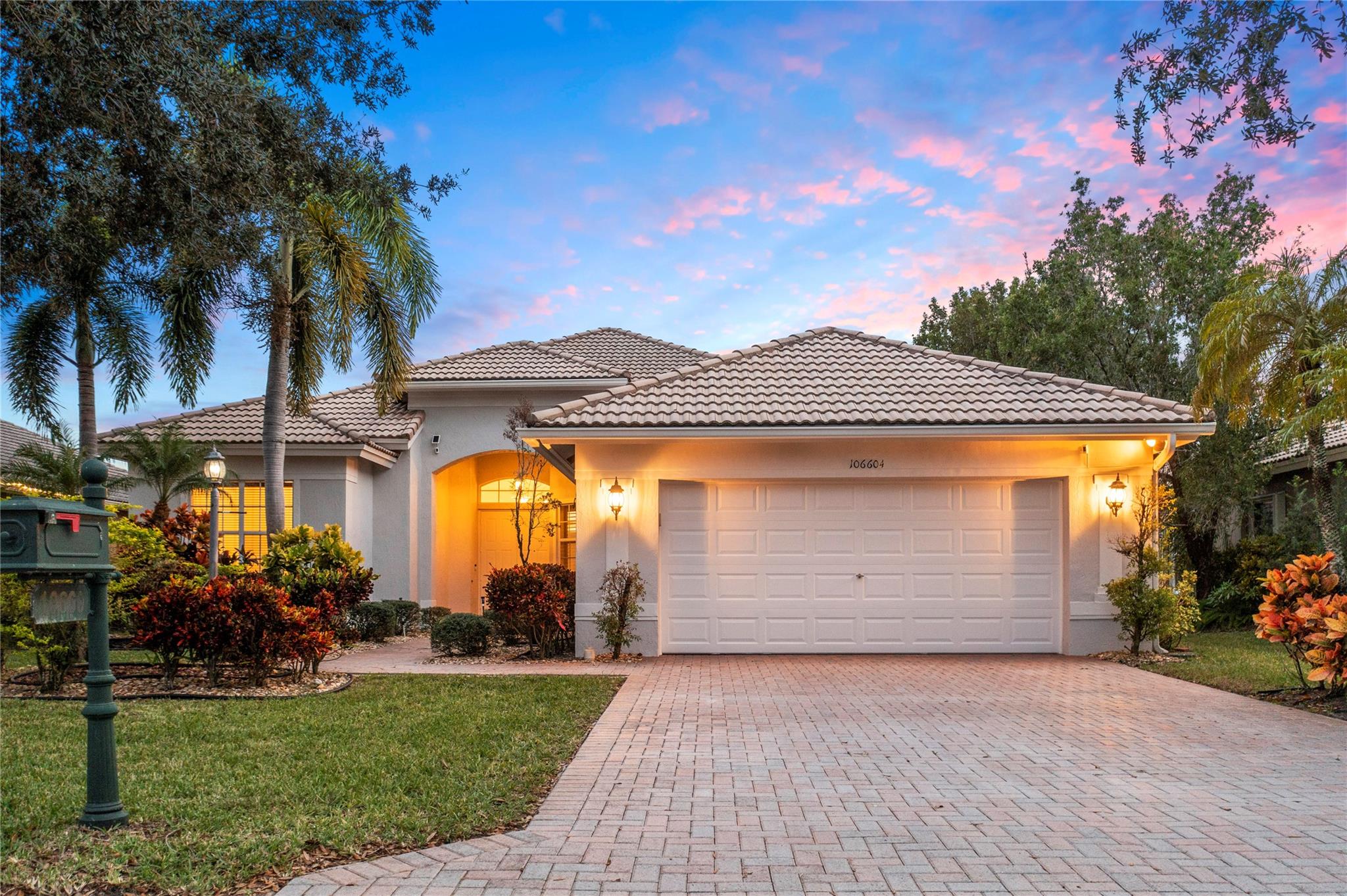 PARKLAND ISLES - Residential