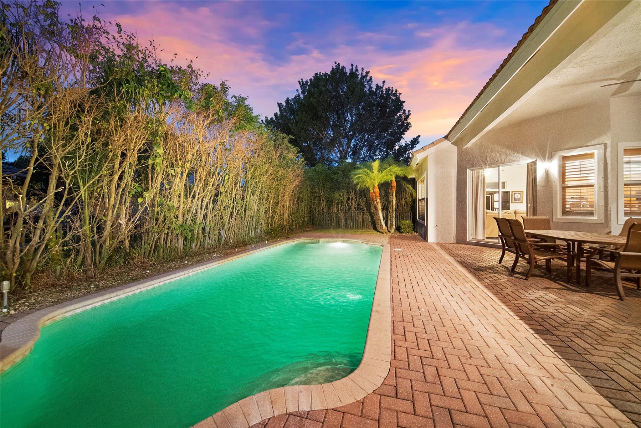 PARKLAND ISLES - Residential