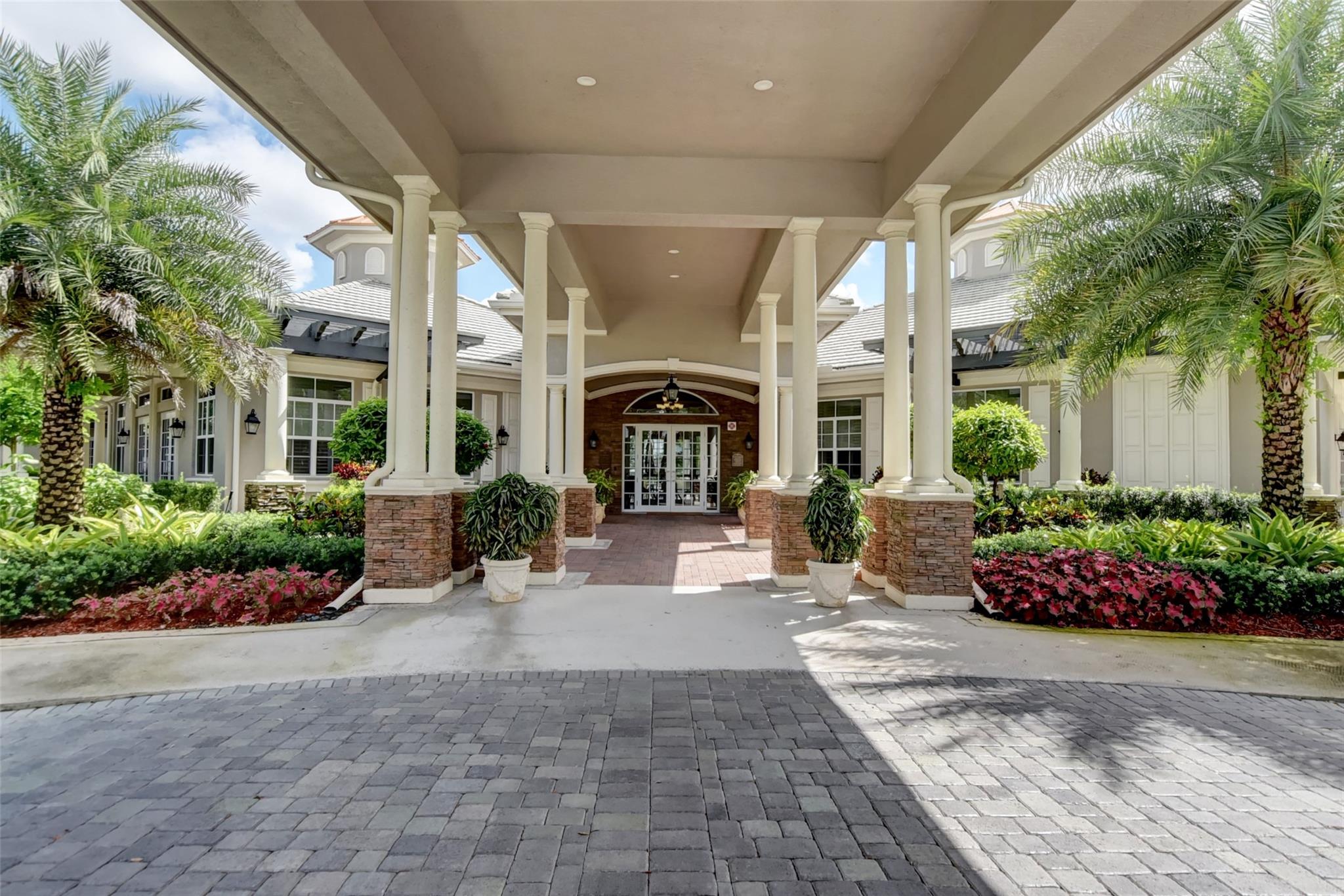 PARKLAND ISLES - Residential