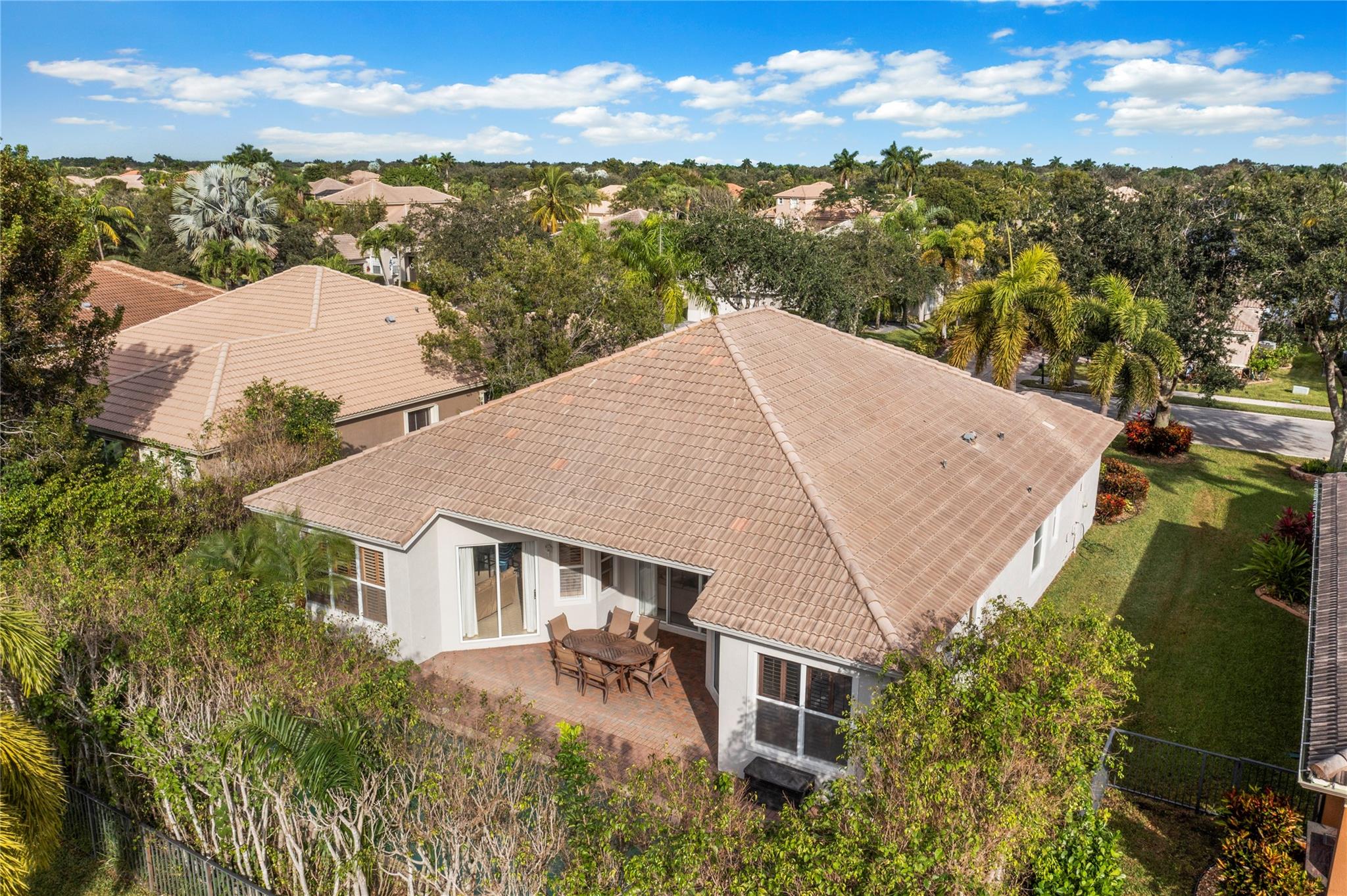 PARKLAND ISLES - Residential