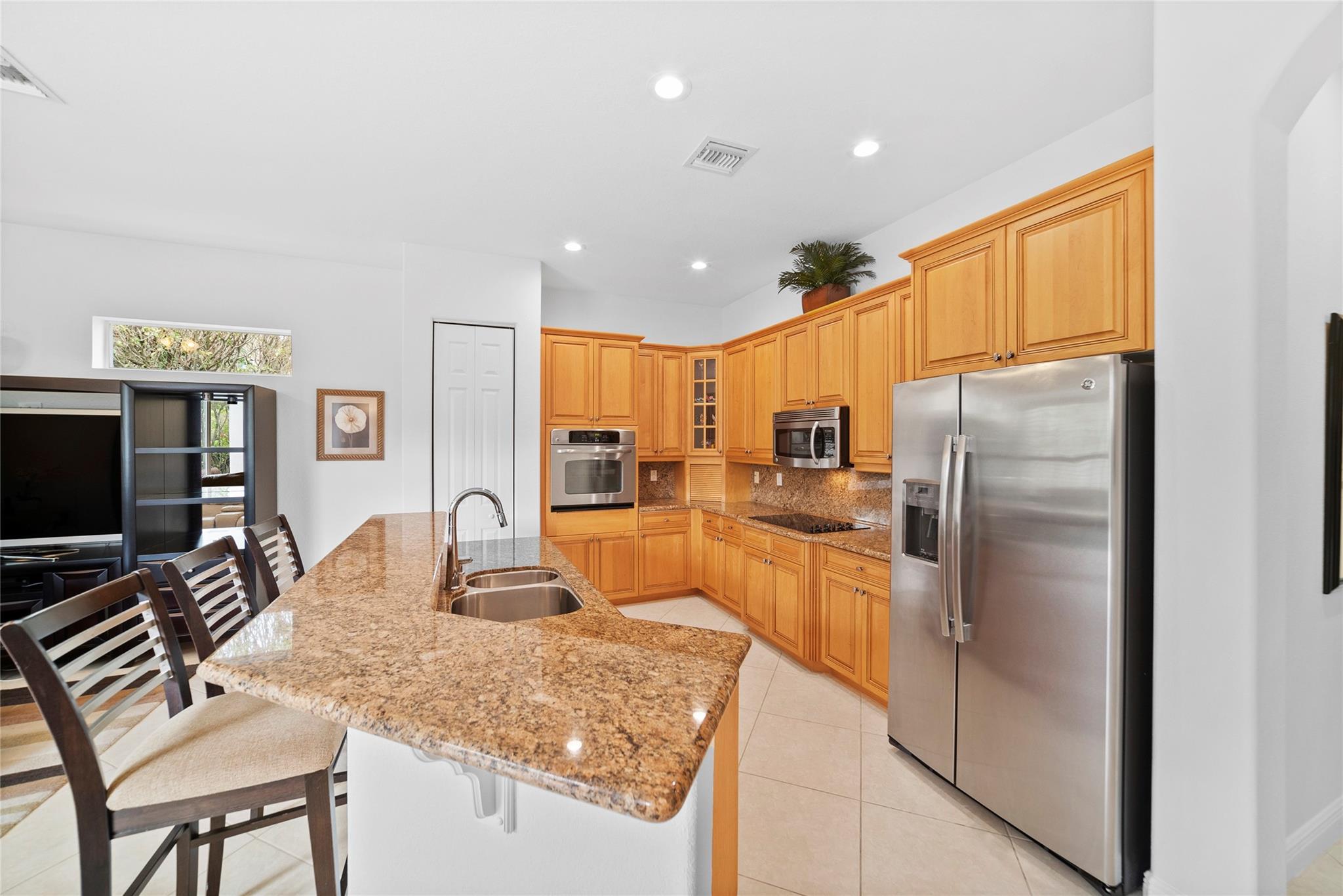 PARKLAND ISLES - Residential