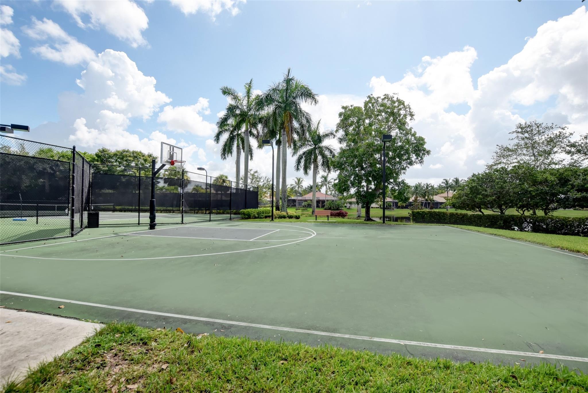 PARKLAND ISLES - Residential