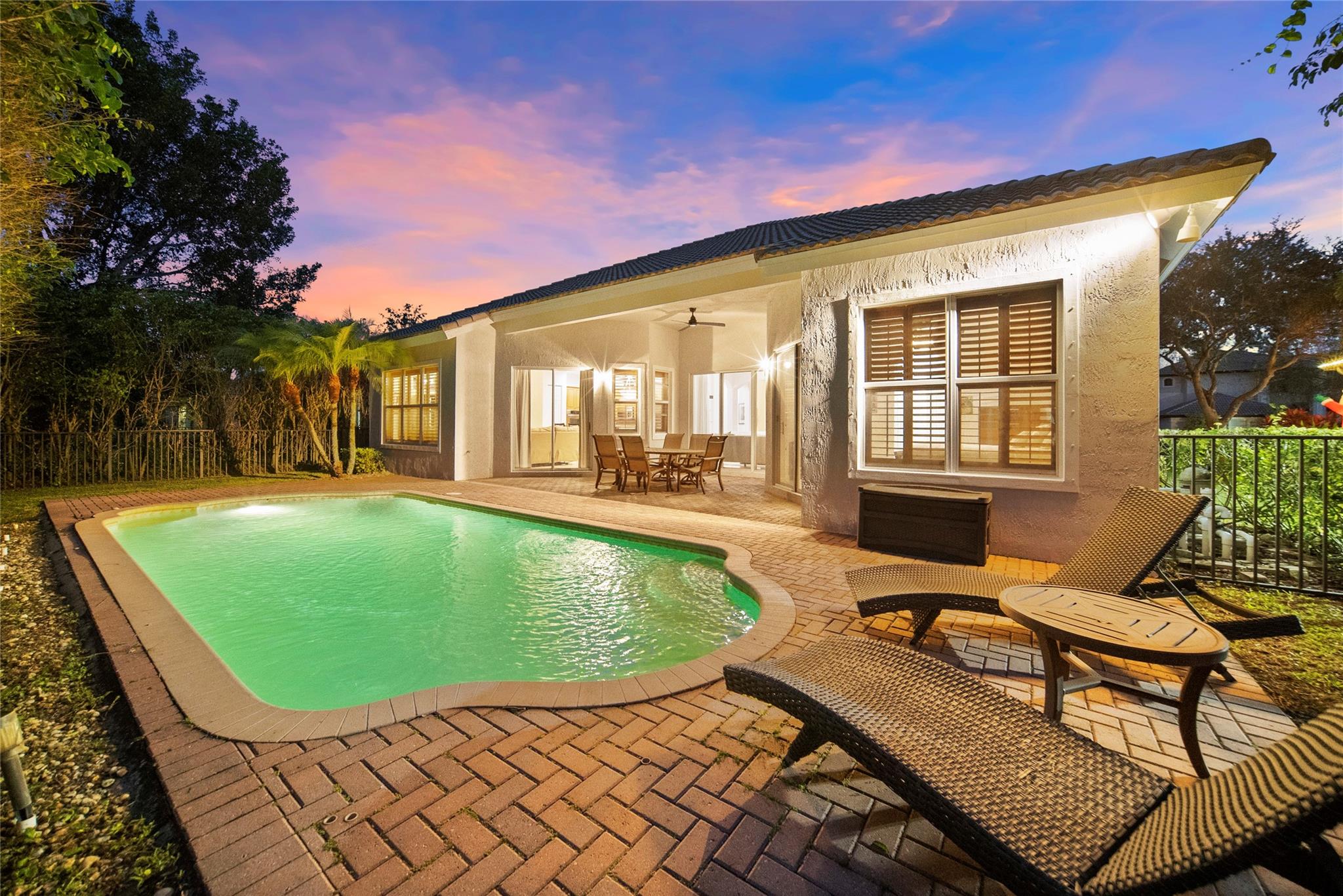 PARKLAND ISLES - Residential