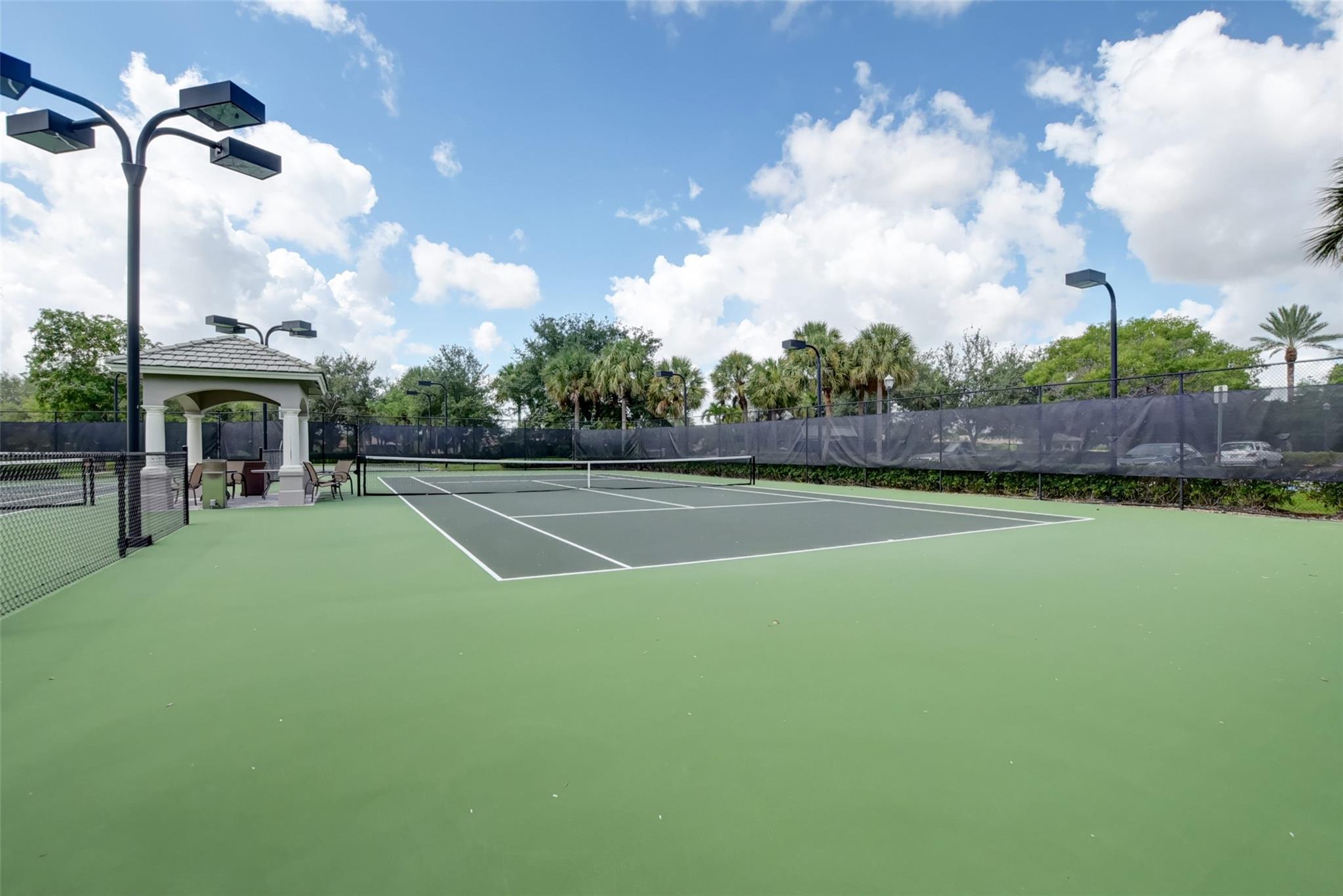 PARKLAND ISLES - Residential