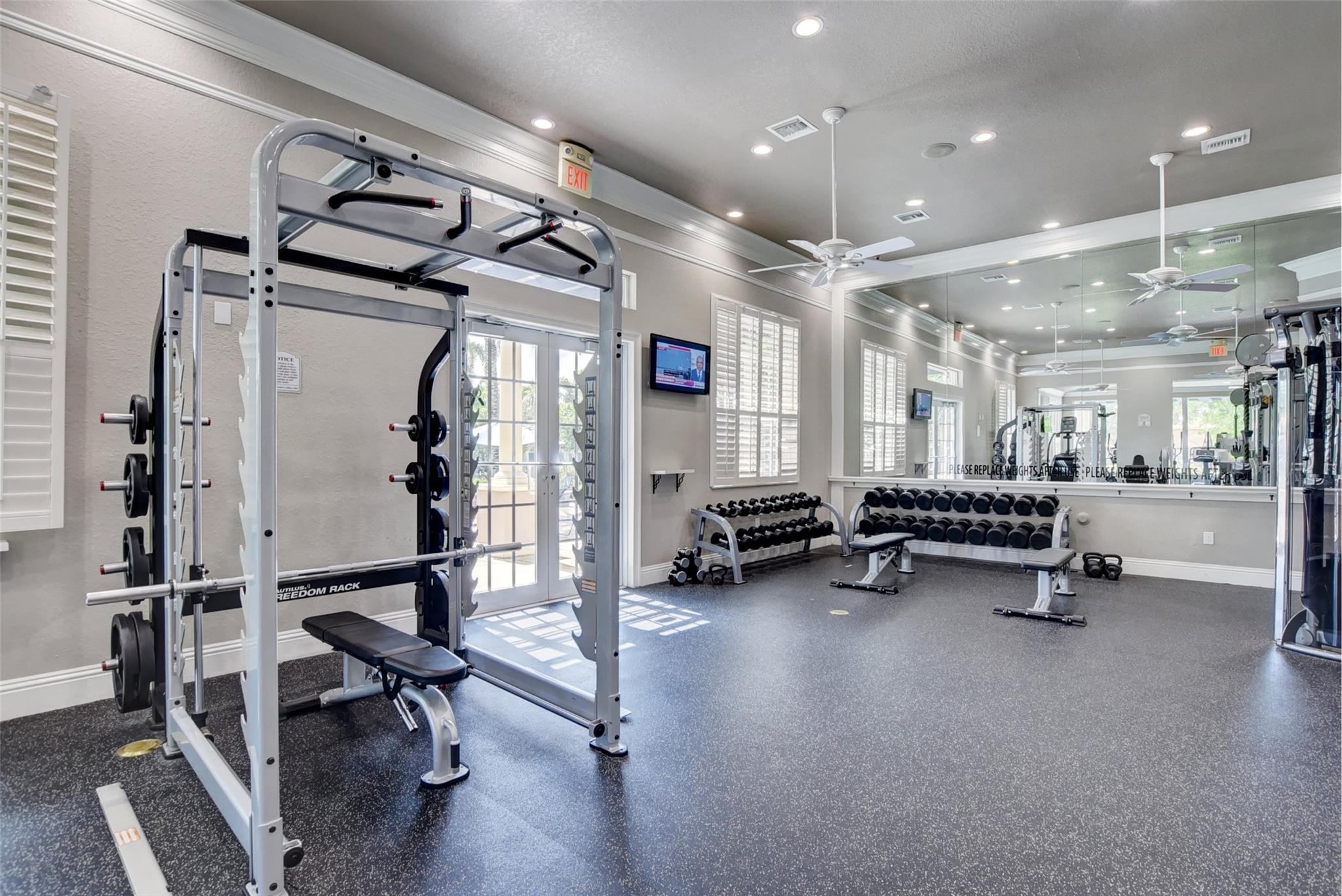 PARKLAND ISLES - Residential