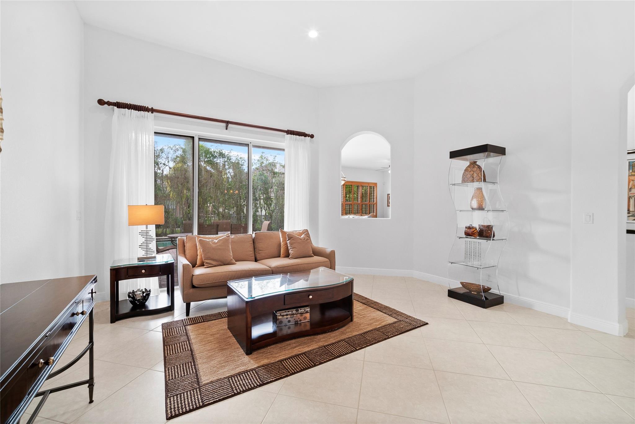 PARKLAND ISLES - Residential