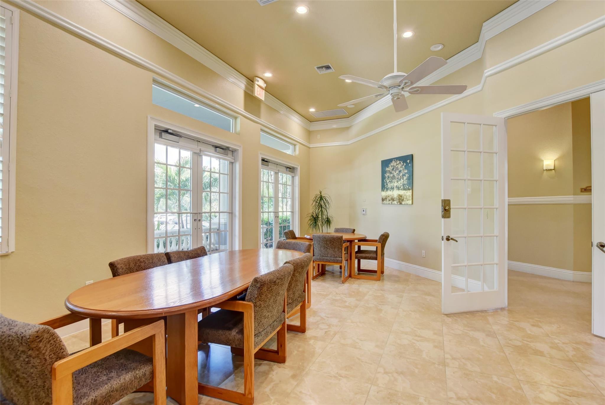 PARKLAND ISLES - Residential
