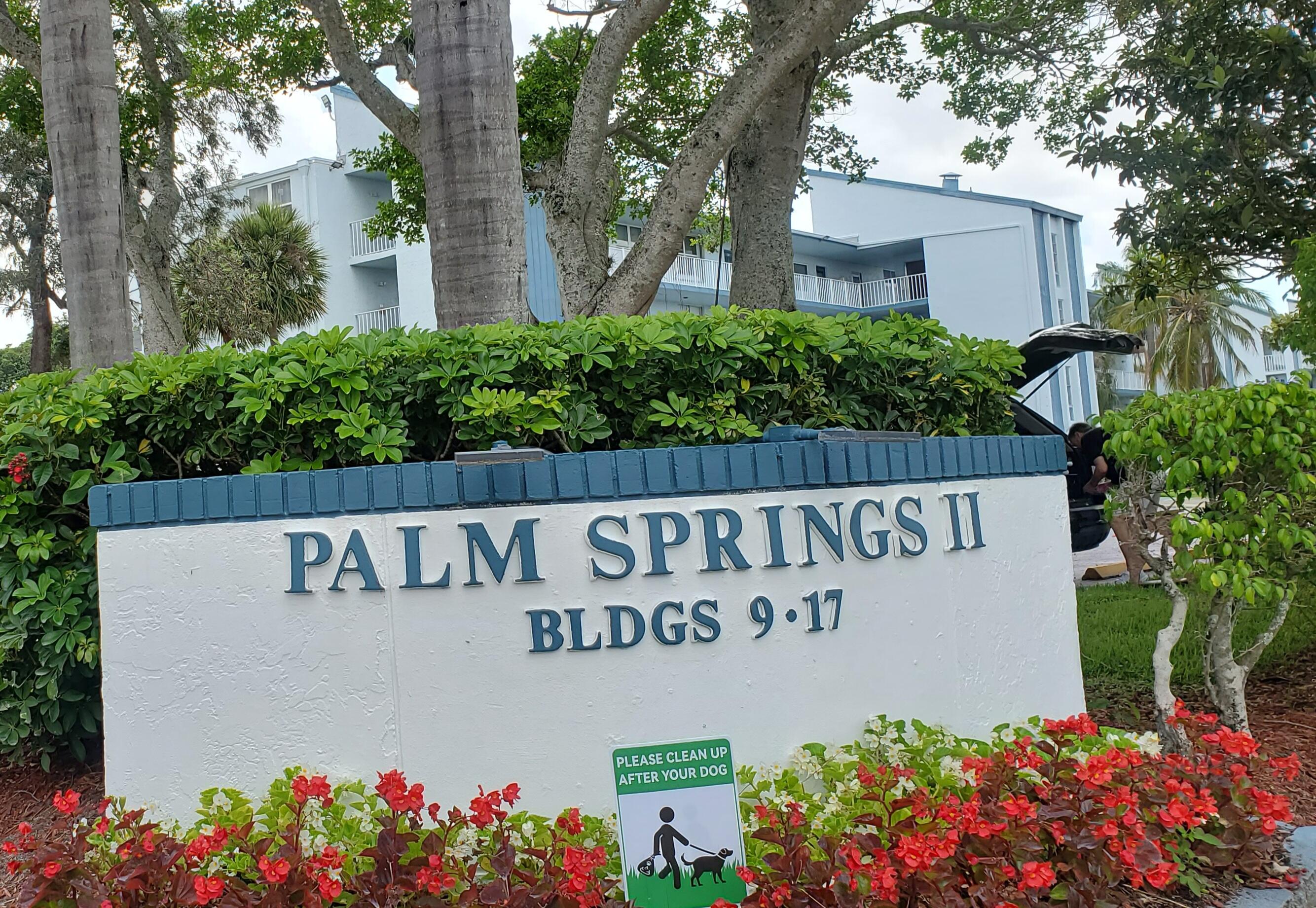 10 OF PALM SPRINGS 2 CONDO - Residential