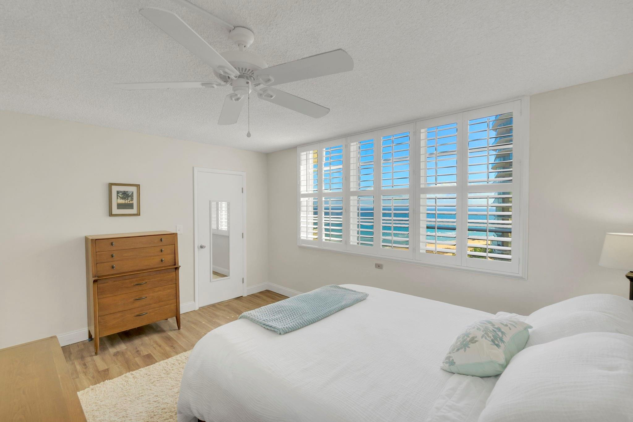 ADMIRALTY TOWERS CONDOMINIUM - Residential