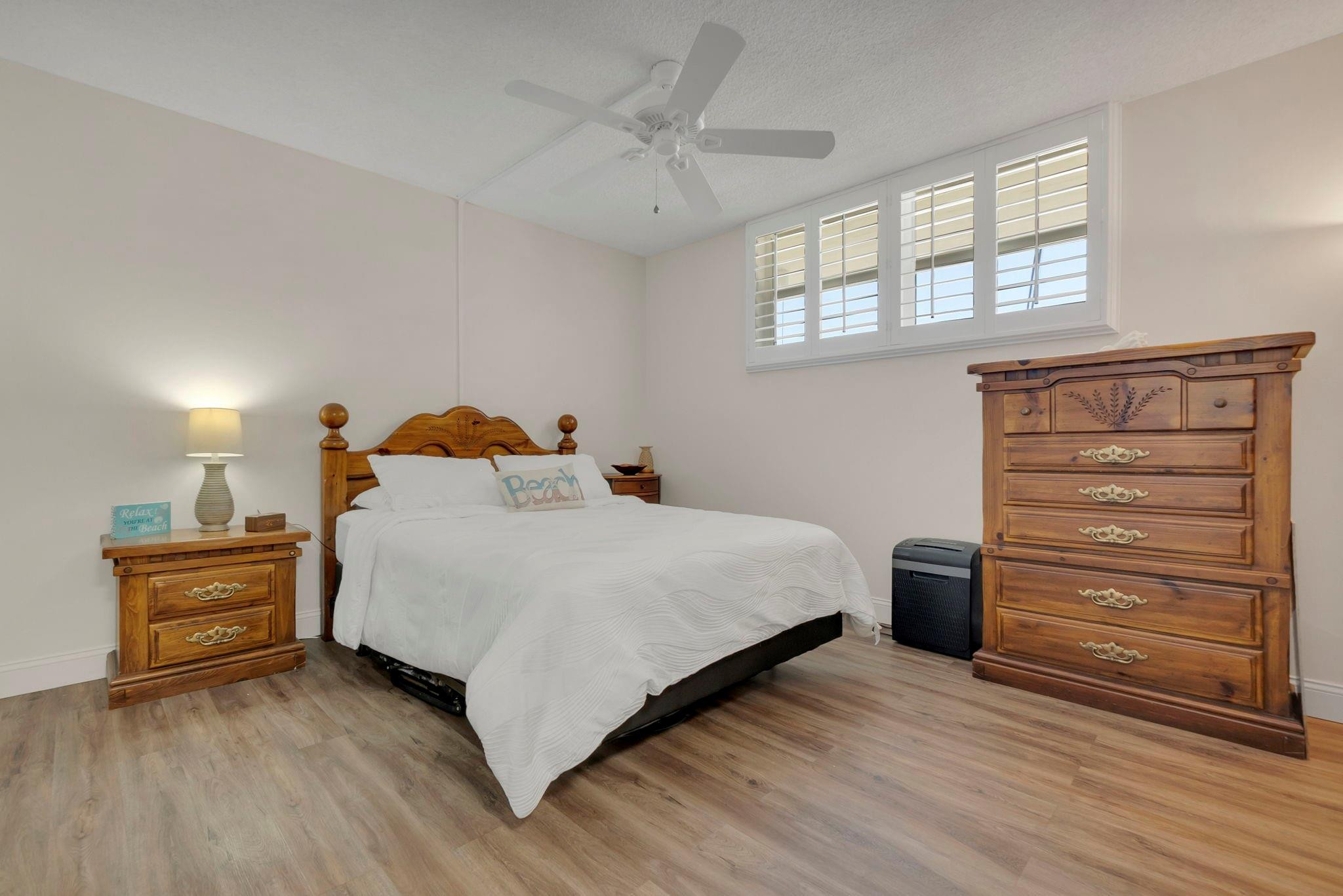 ADMIRALTY TOWERS CONDOMINIUM - Residential