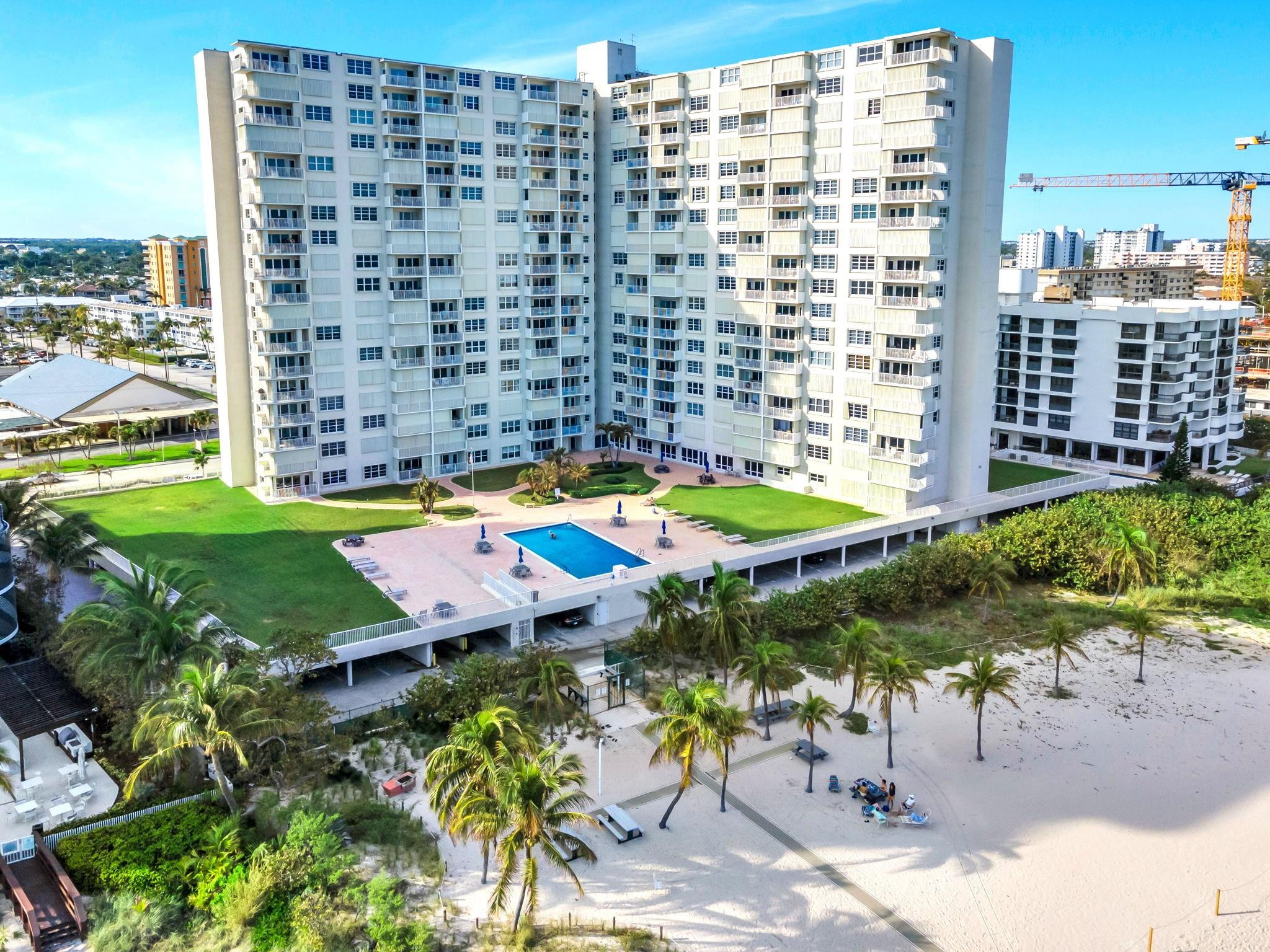 ADMIRALTY TOWERS CONDOMINIUM - Residential