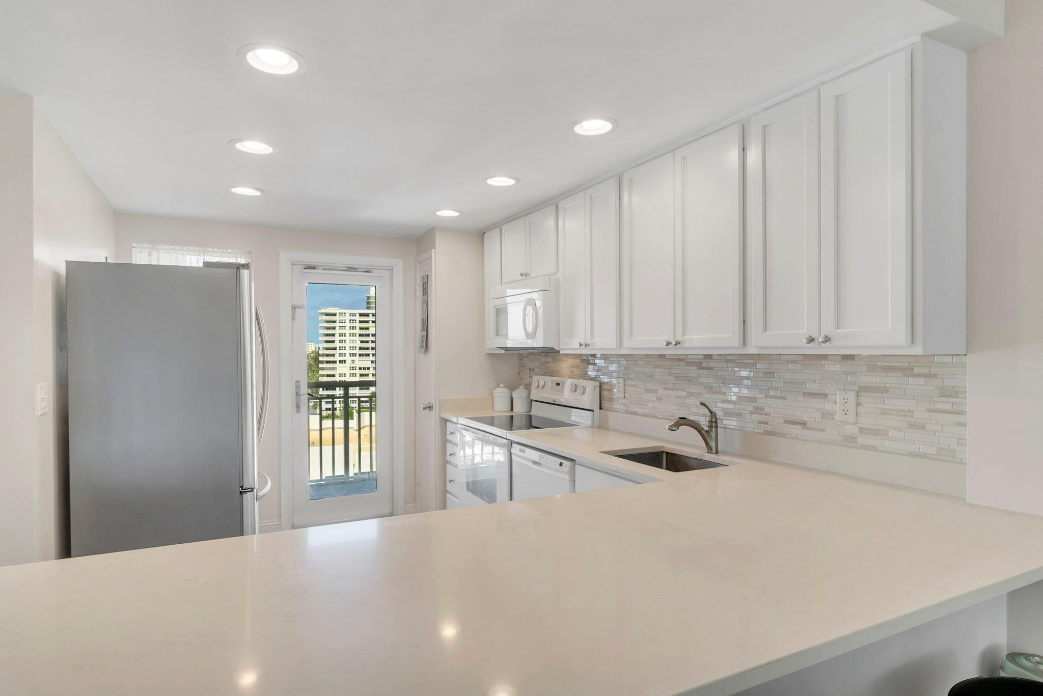 ADMIRALTY TOWERS CONDOMINIUM - Residential
