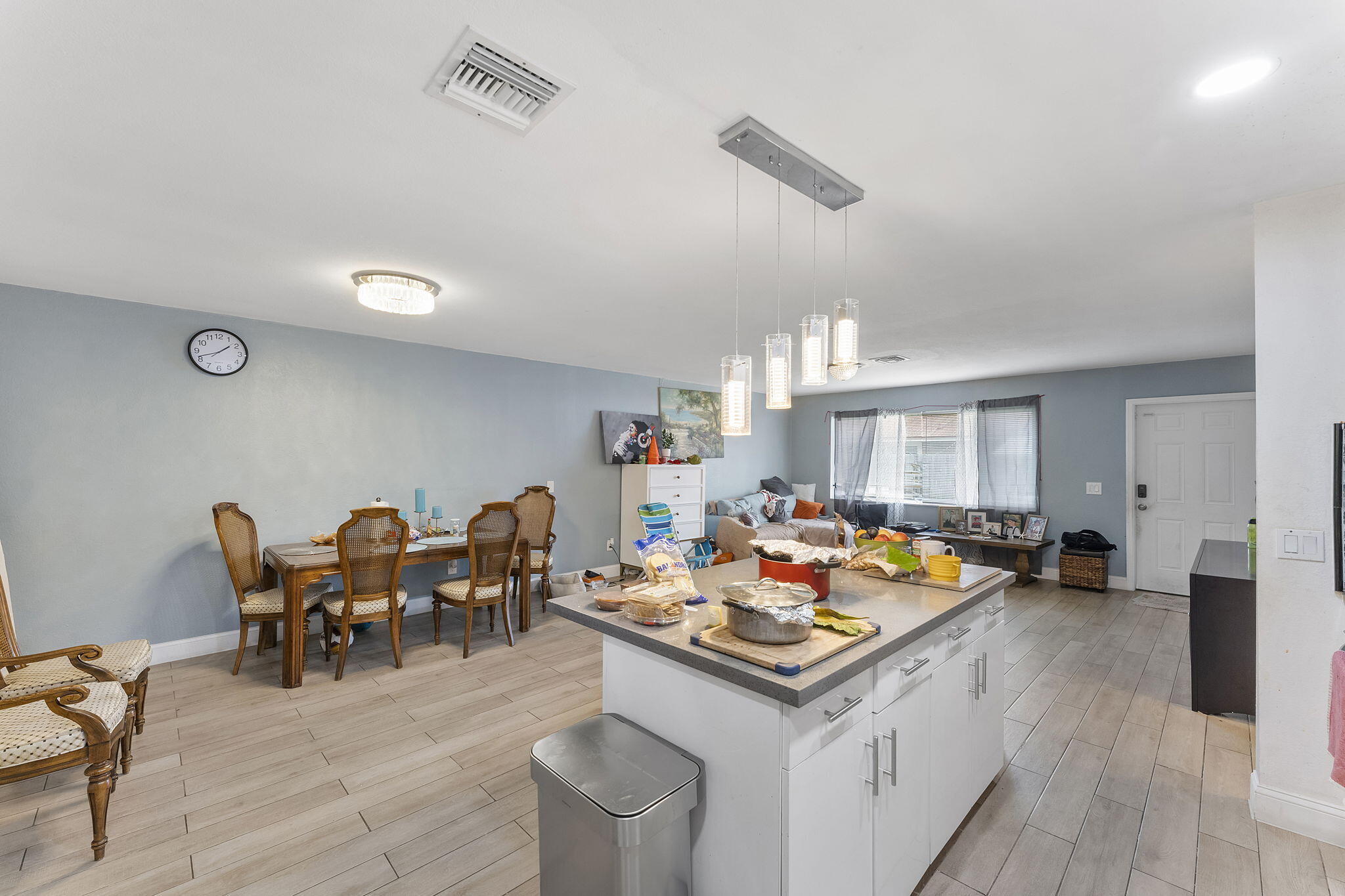 PINE AIR - Residential Income