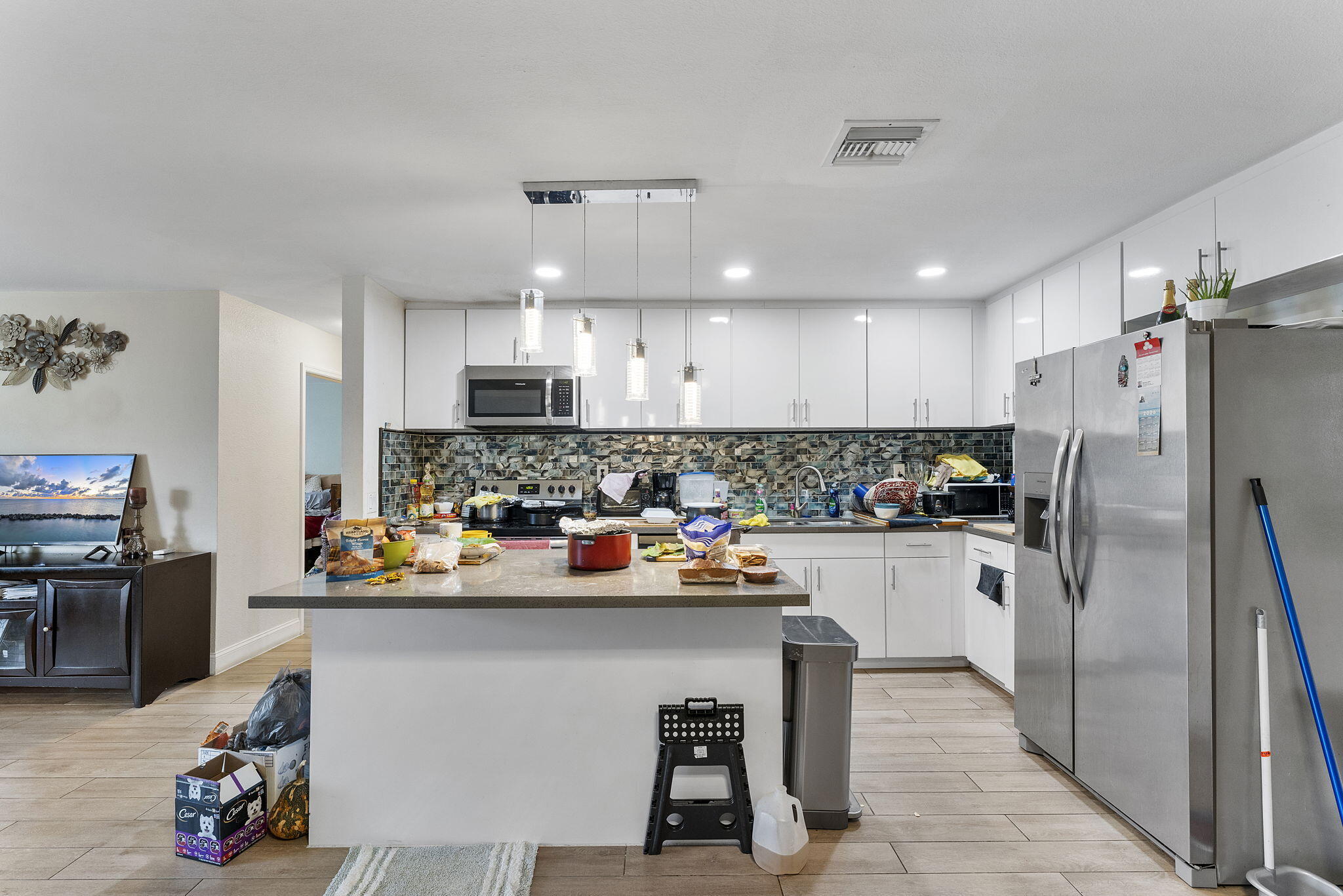PINE AIR - Residential Income