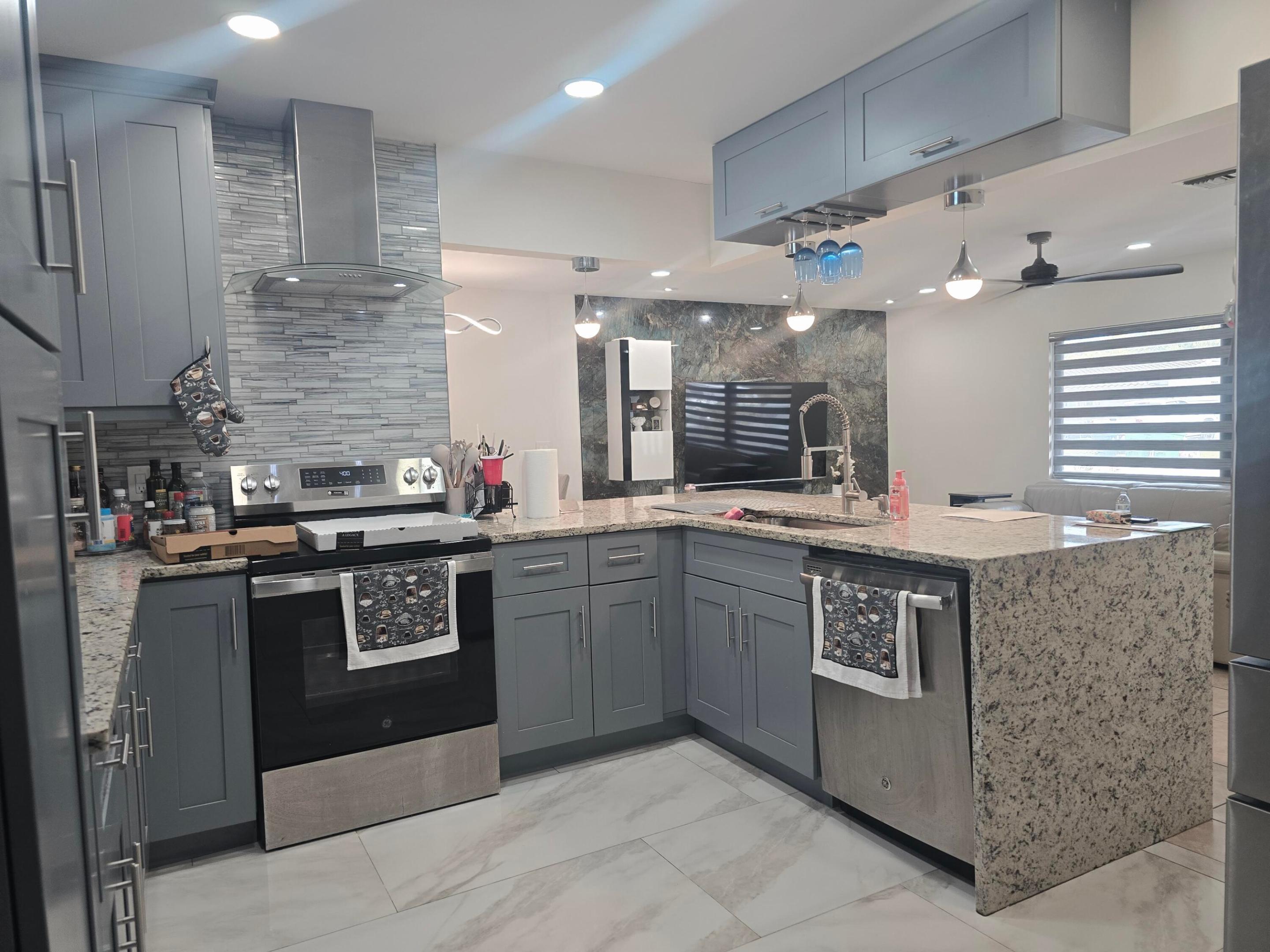 CORAL SPRINGS SUB NO 1 - Residential