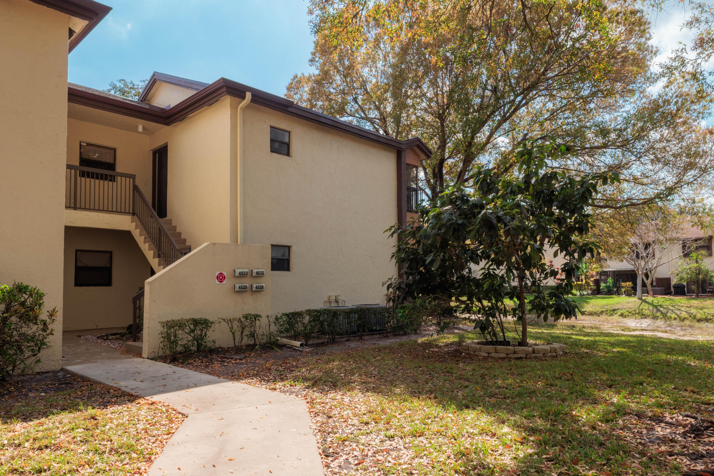 BAYWOOD VILLAGE III-B CONDO - Residential
