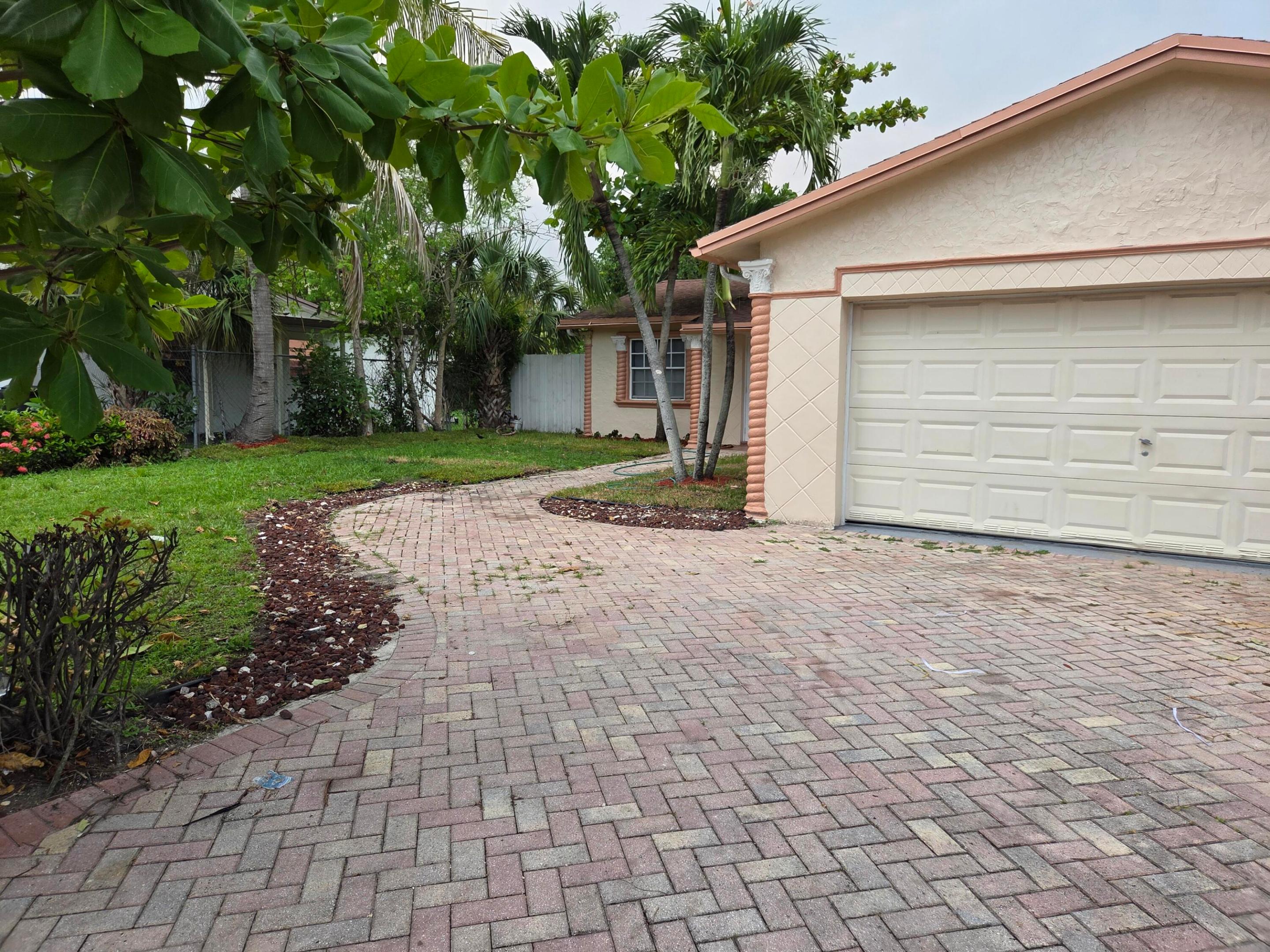 LAUDERDALE NORTH PARK SEC 4 - Residential