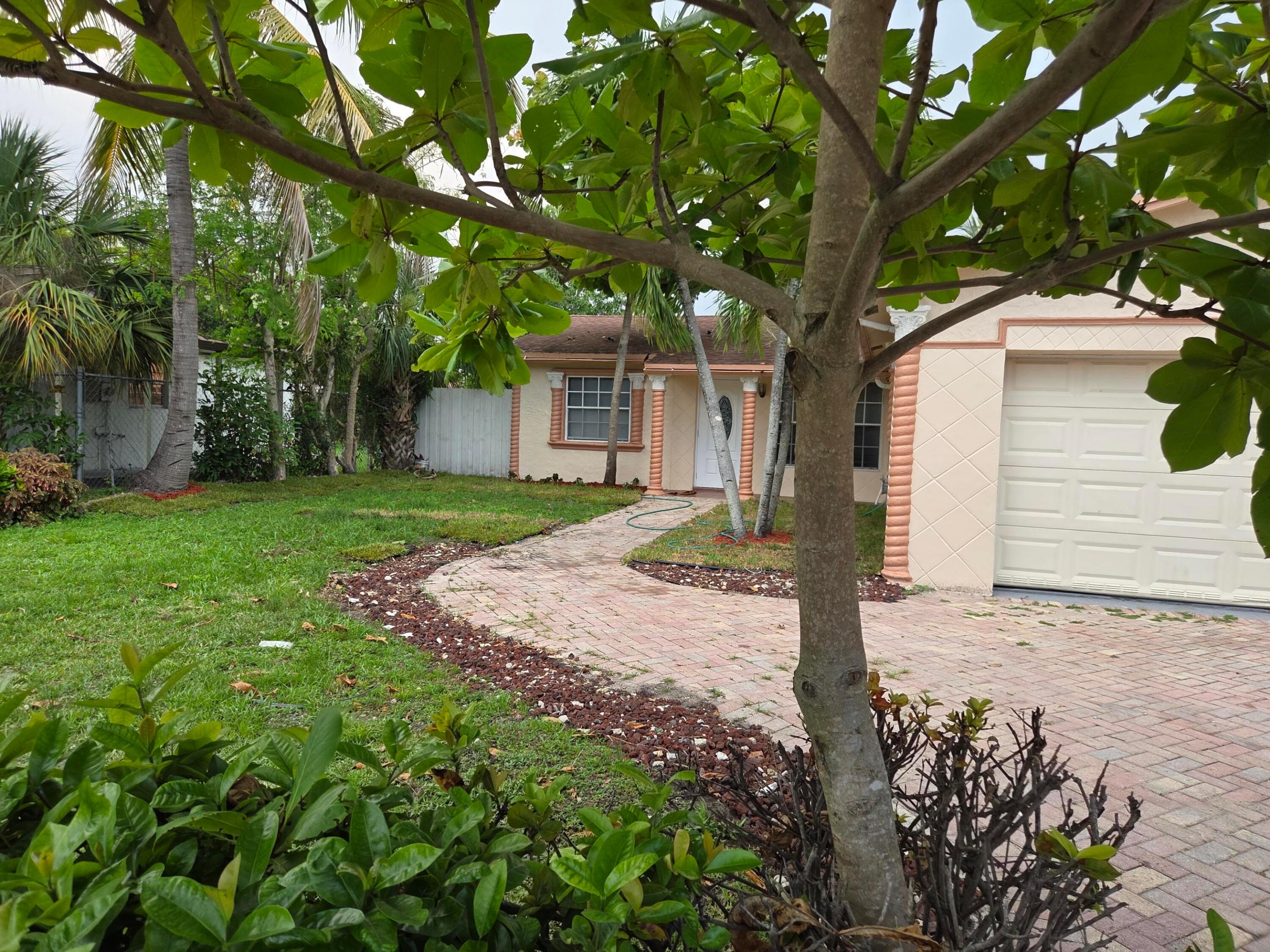 LAUDERDALE NORTH PARK SEC 4 - Residential