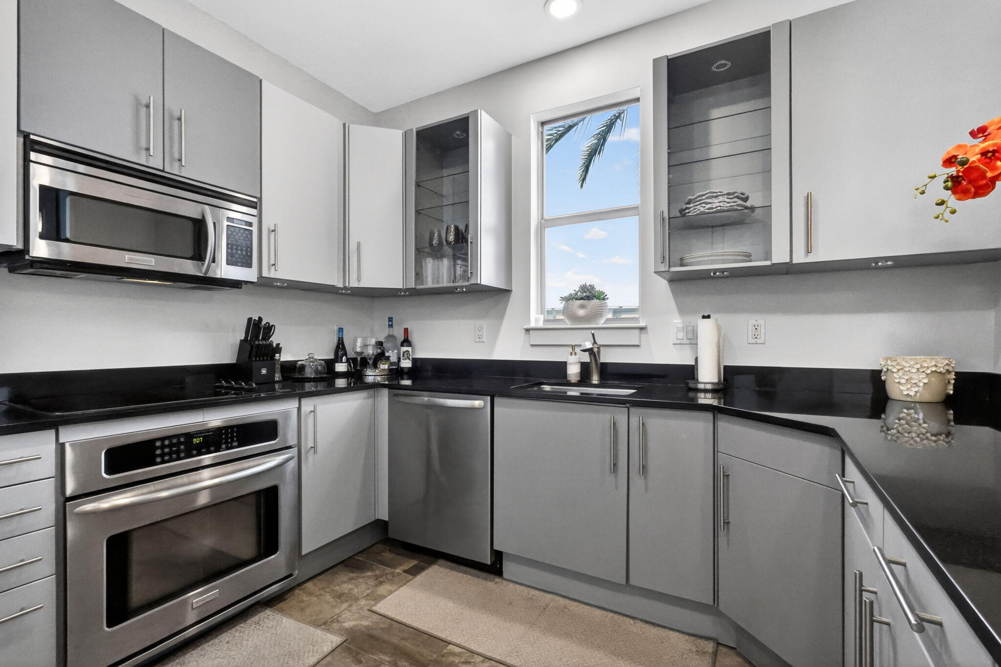 MERIDIAN DELRAY - Residential Lease