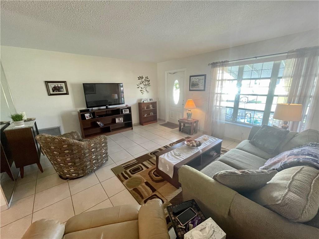 Mainlands Of Tamarac Lake - Residential