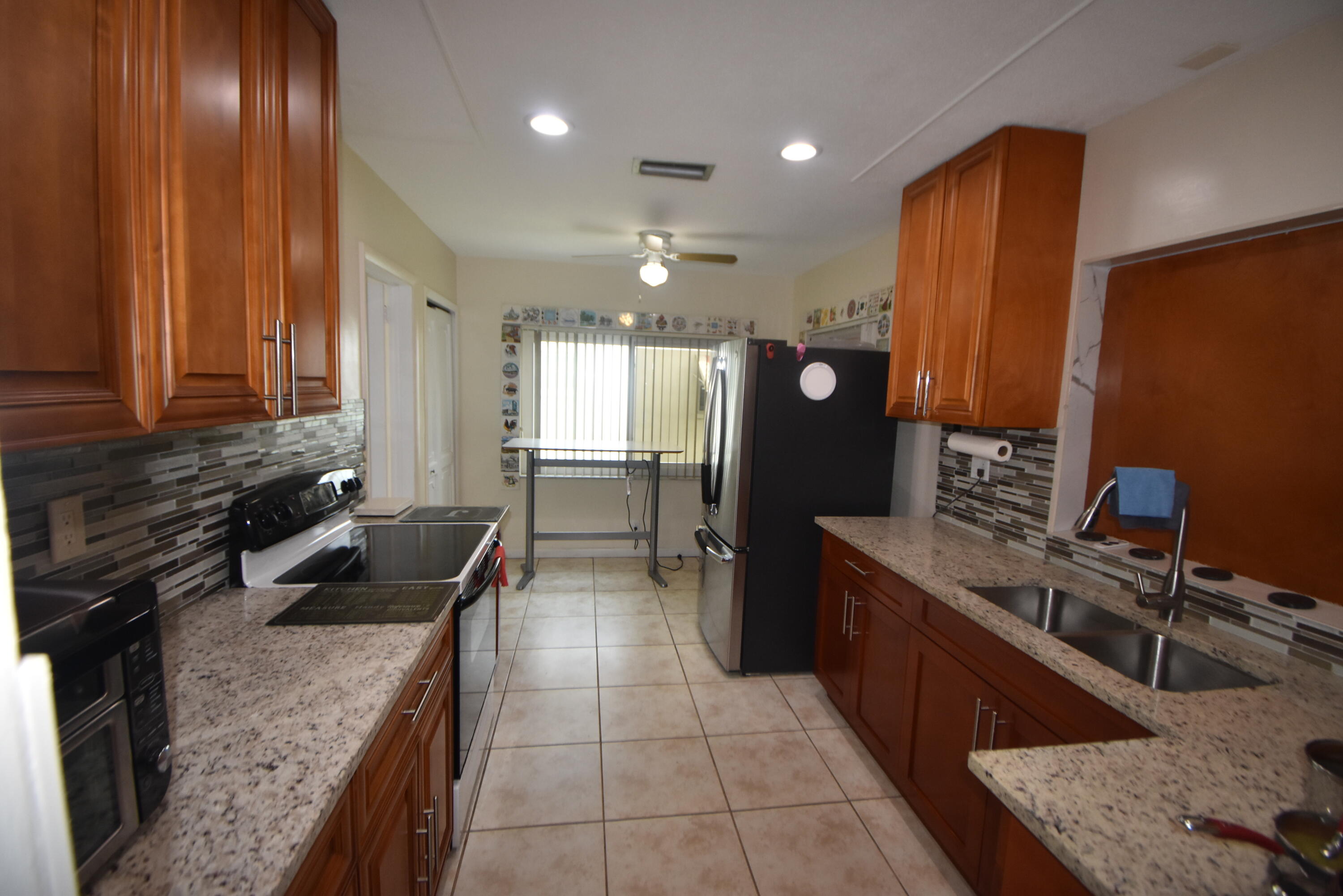 OAKLAND ESTATES 4TH SEC - Residential