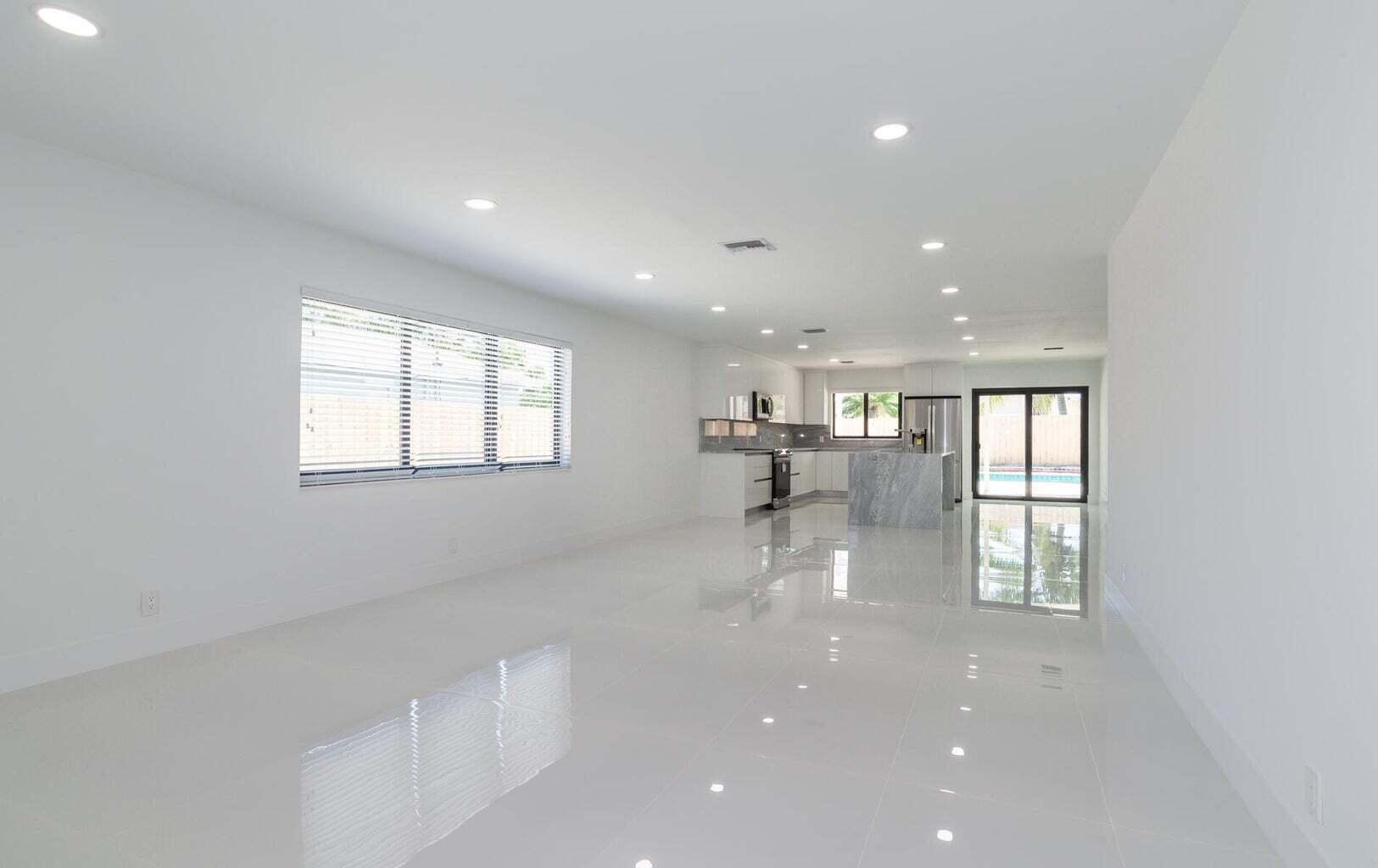 BOCA VISTA - Residential Lease