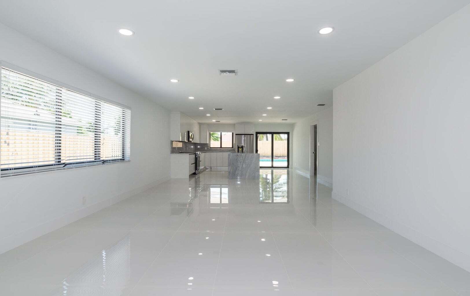 BOCA VISTA - Residential Lease