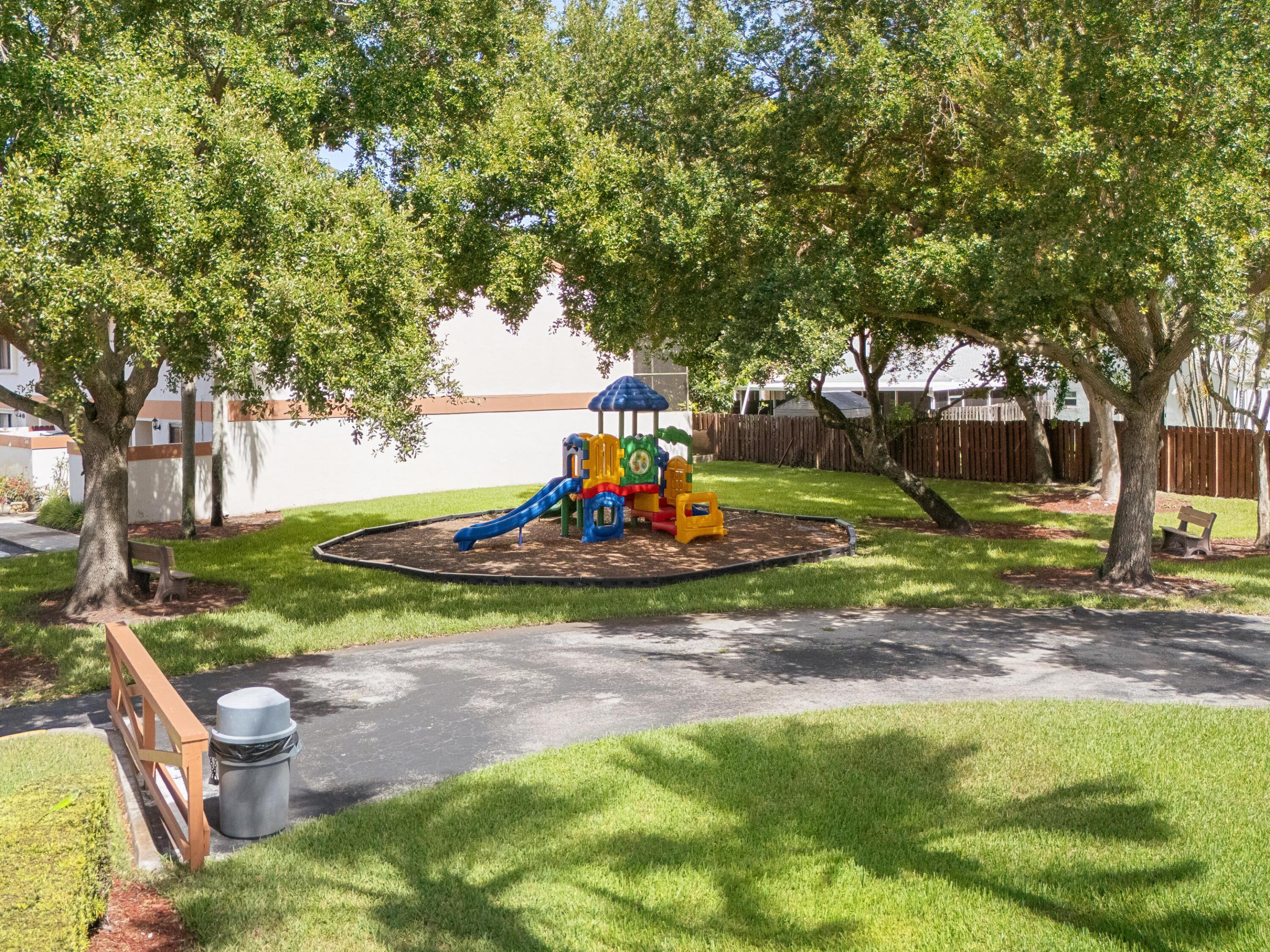 GLEN EDEN AT DAVIE - Residential