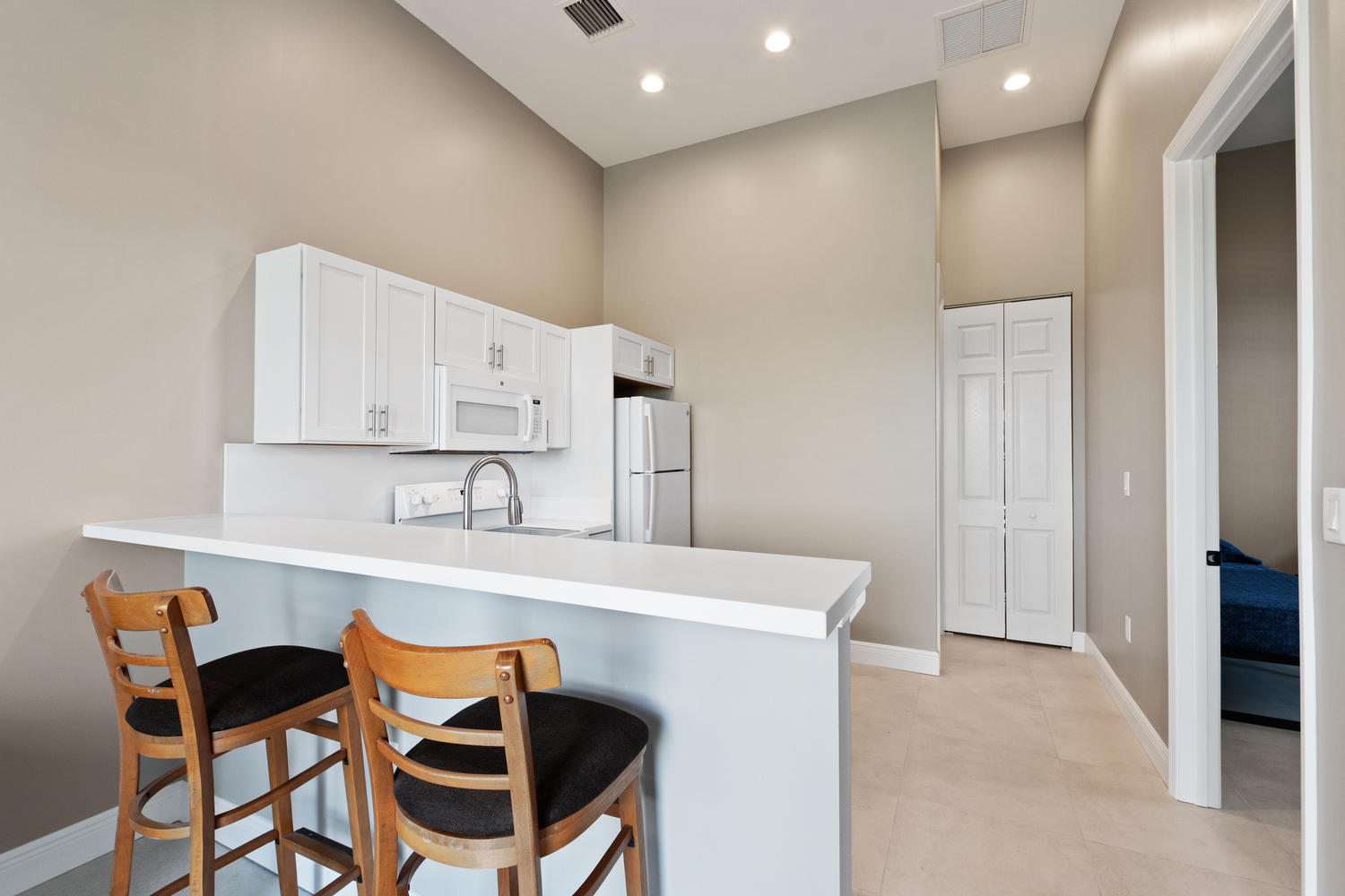SADDLE CLUB OF WELLINGTON - Residential