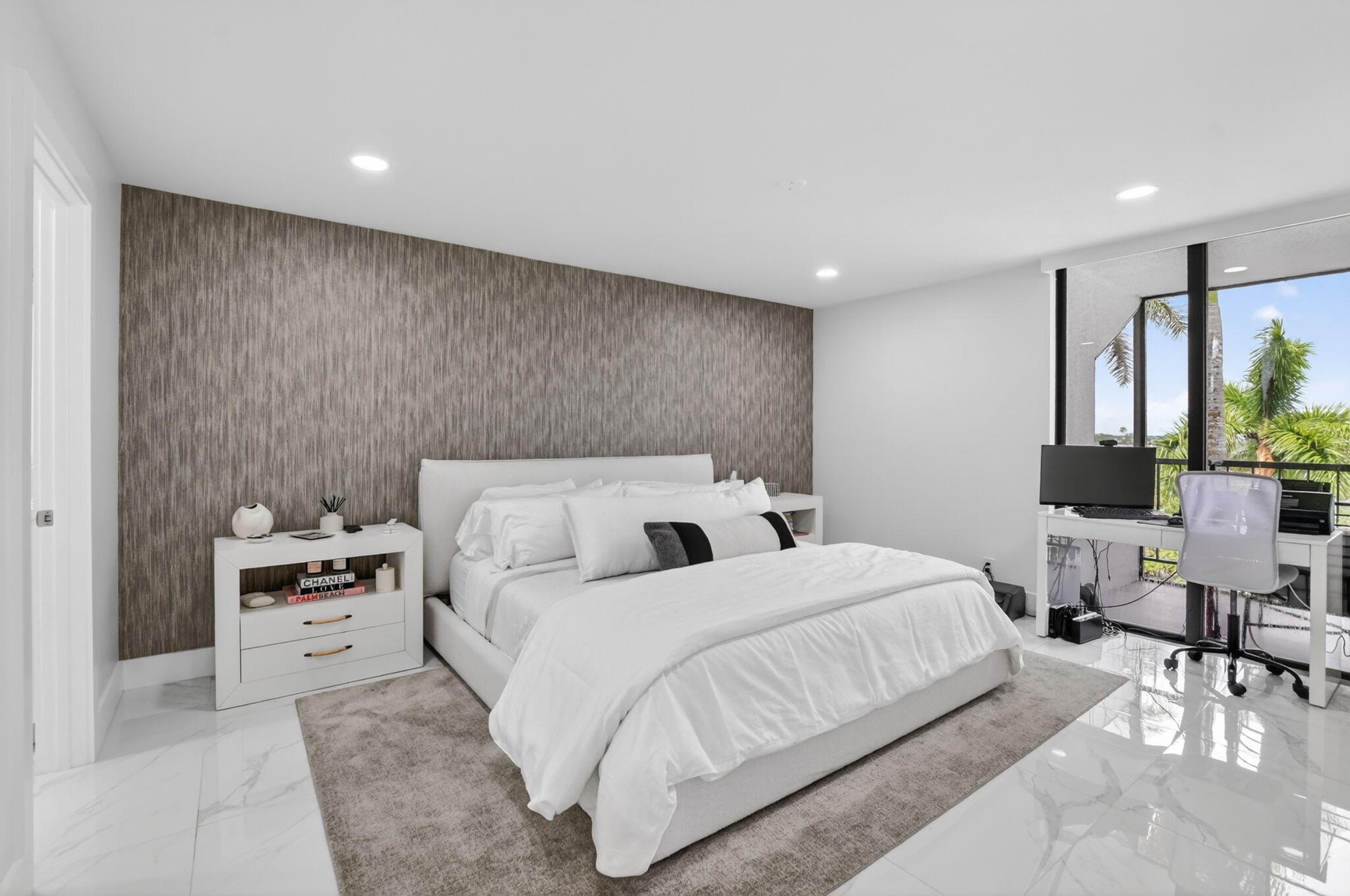 LAKEWOOD MIDRISE CONDO - Residential