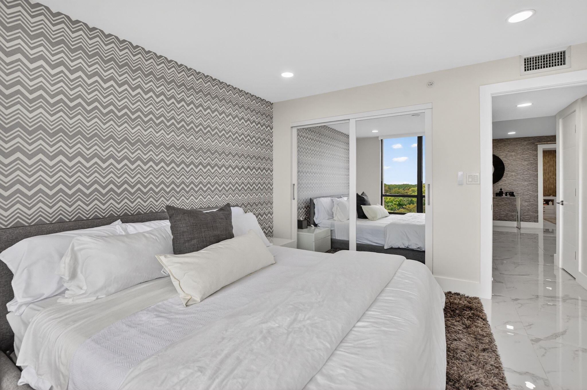 LAKEWOOD MIDRISE CONDO - Residential