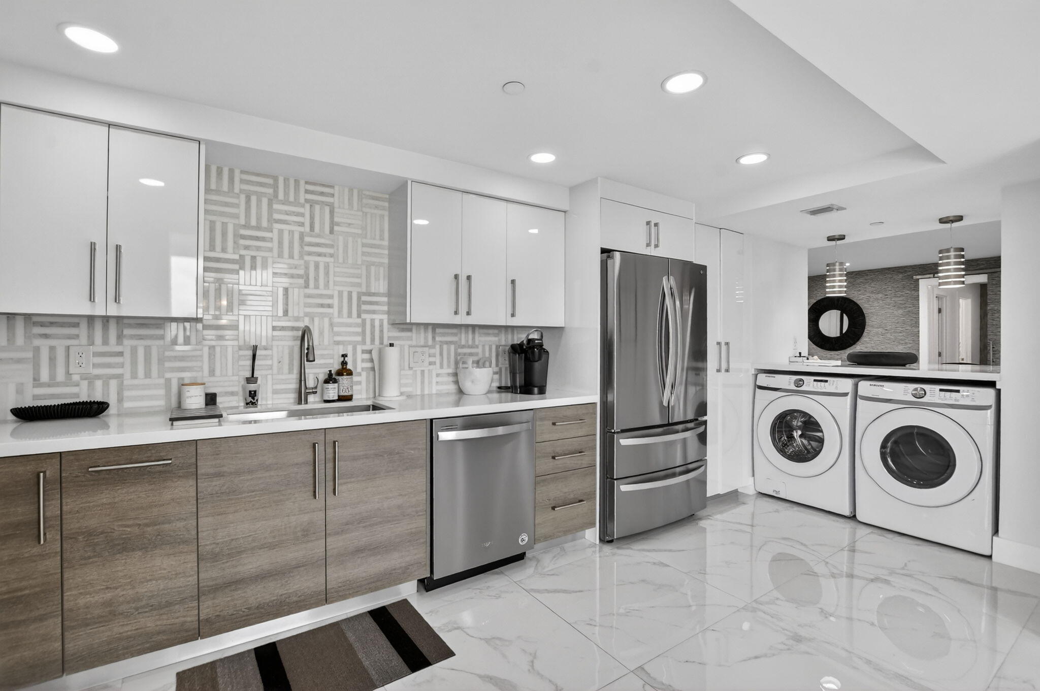 LAKEWOOD MIDRISE CONDO - Residential