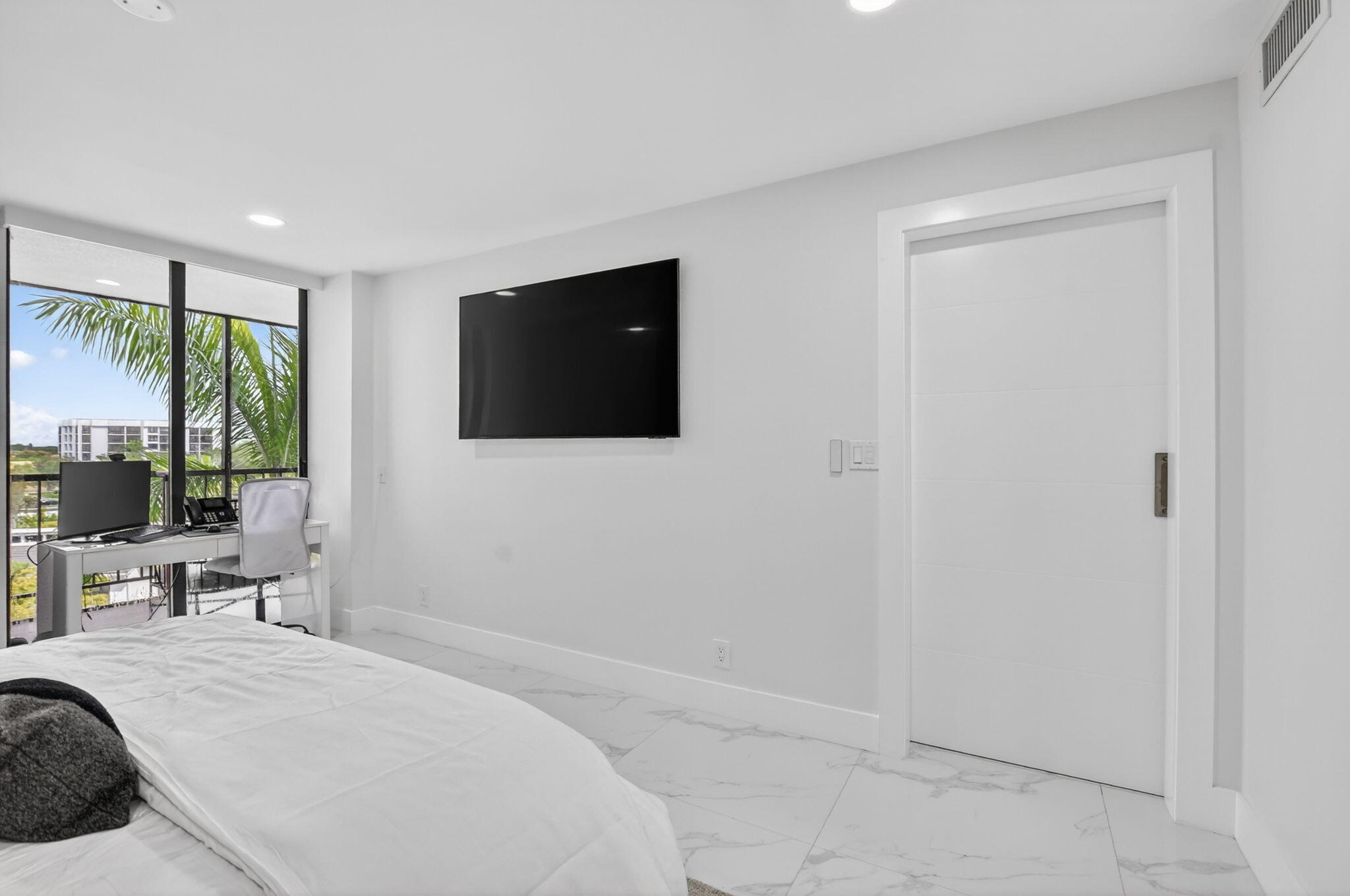 LAKEWOOD MIDRISE CONDO - Residential