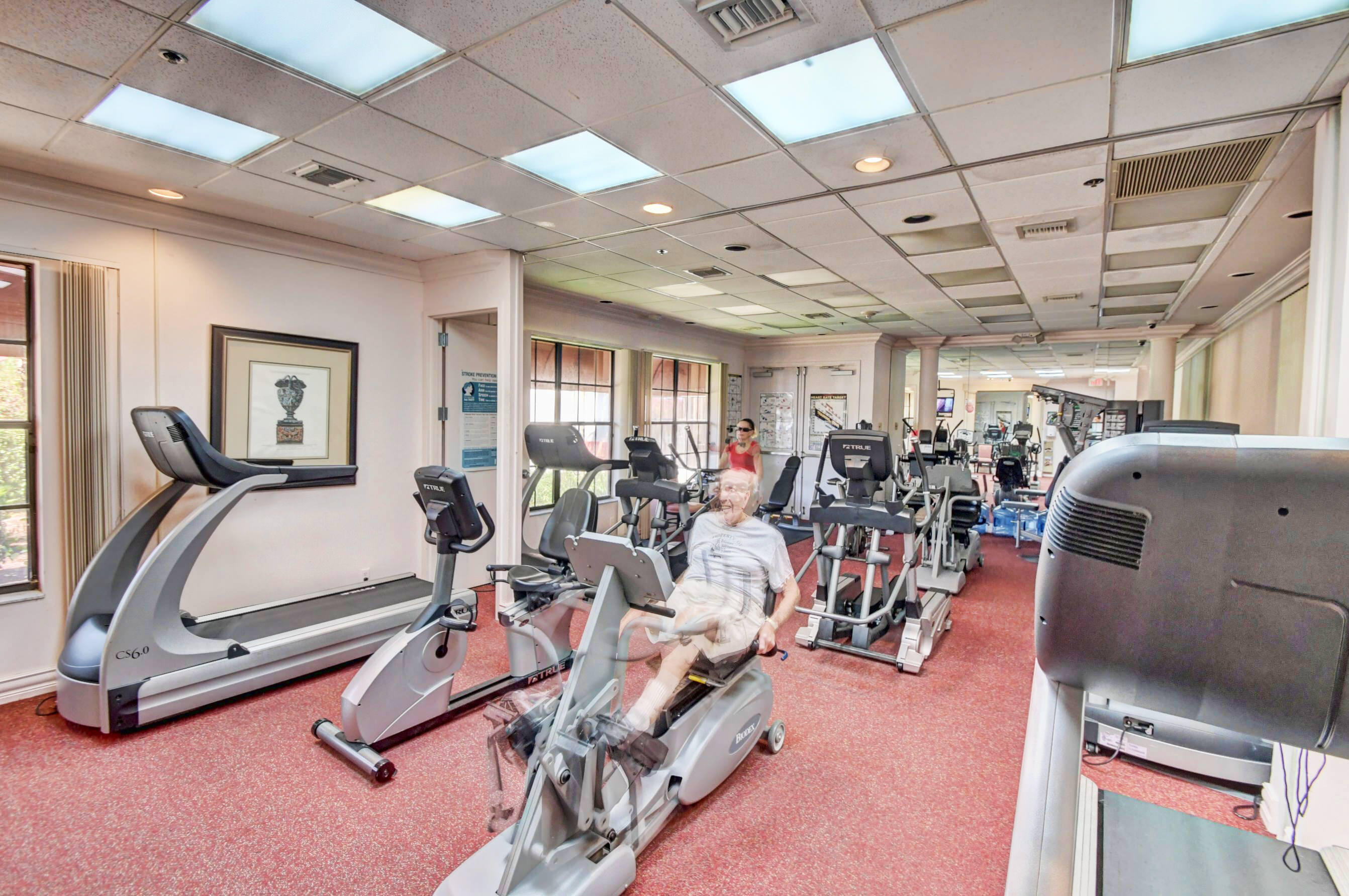 LEXINGTON CLUB 3 - Residential