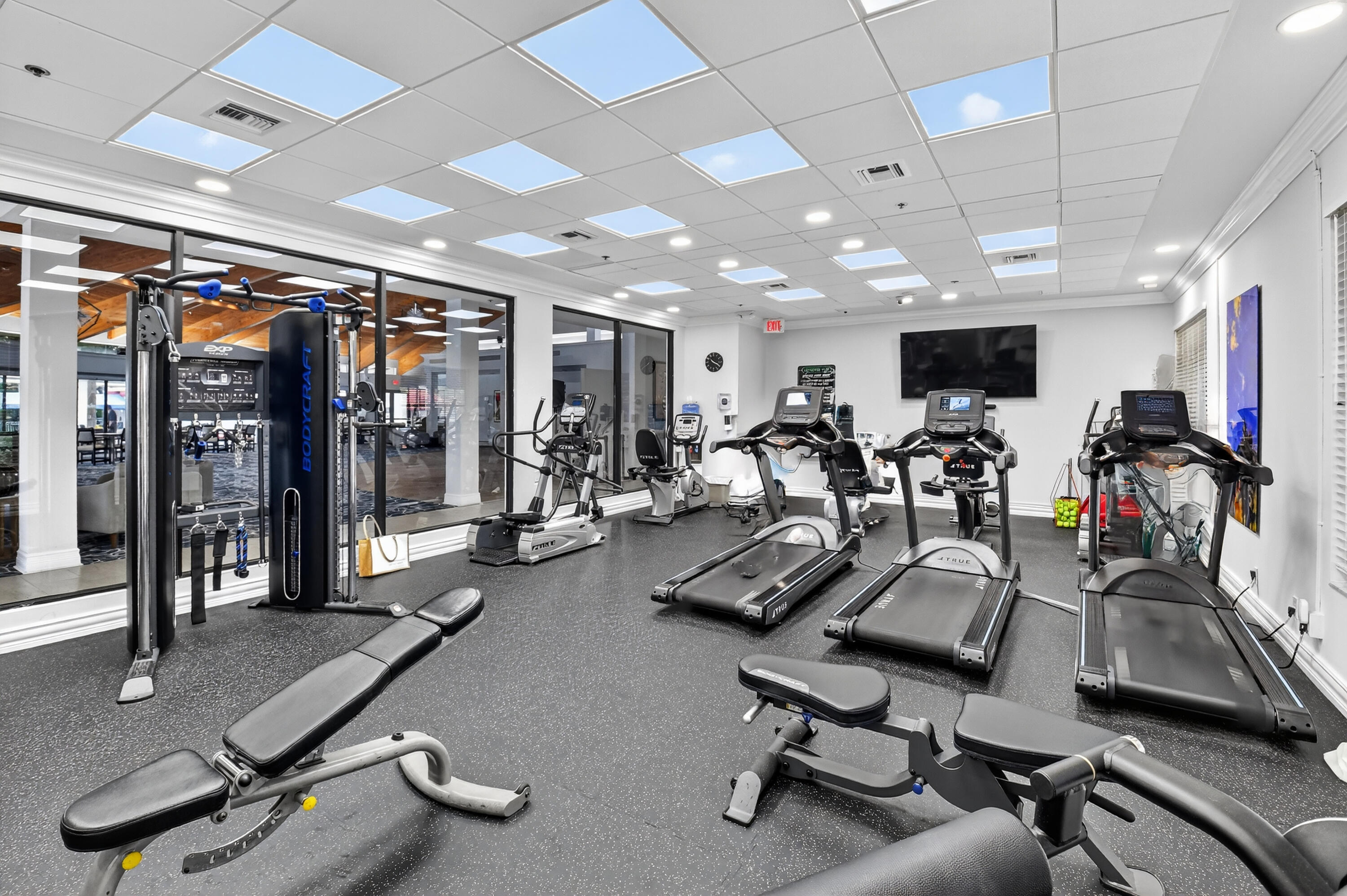 LEXINGTON CLUB 3 - Residential
