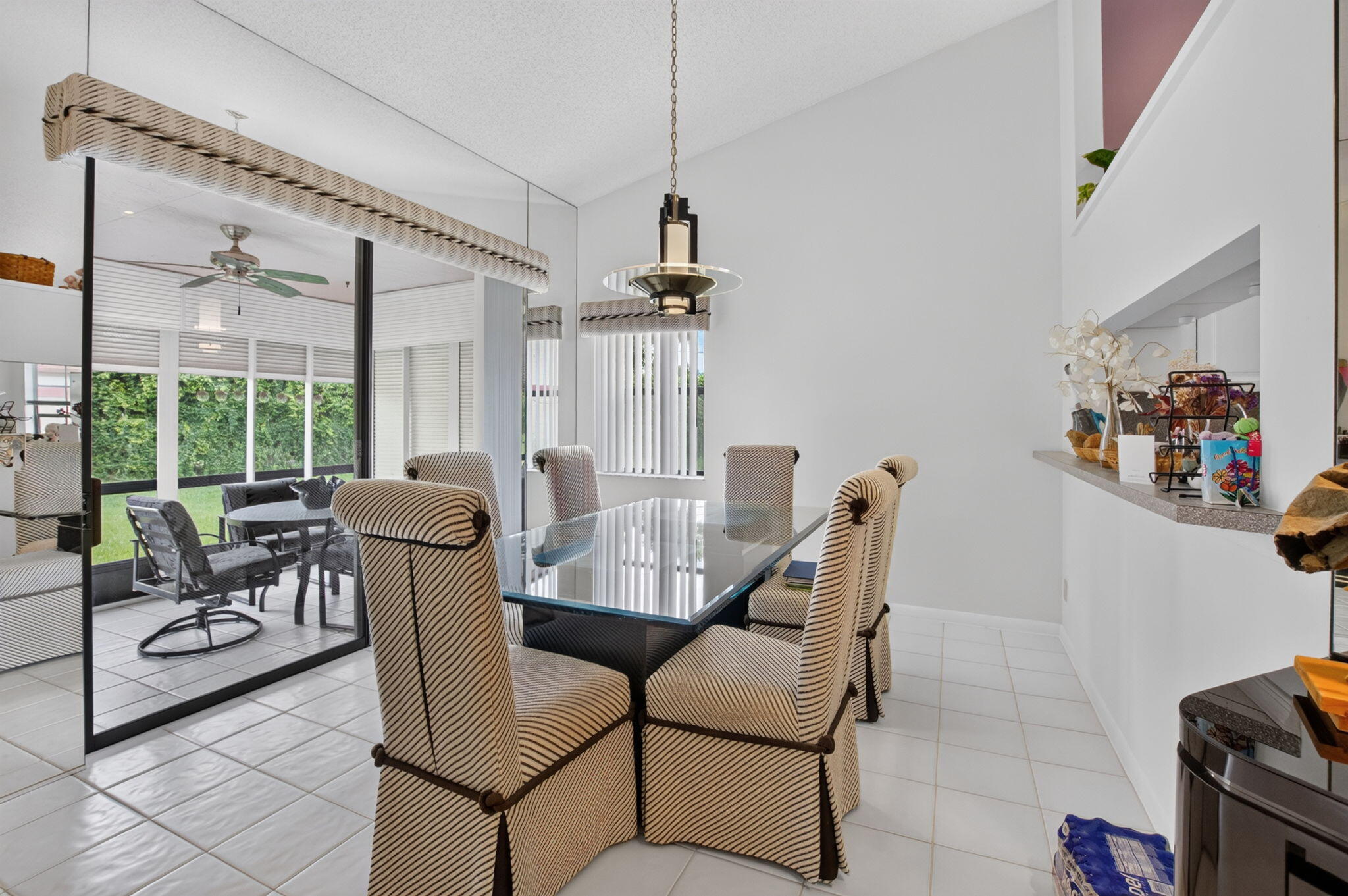 LEXINGTON CLUB 3 - Residential