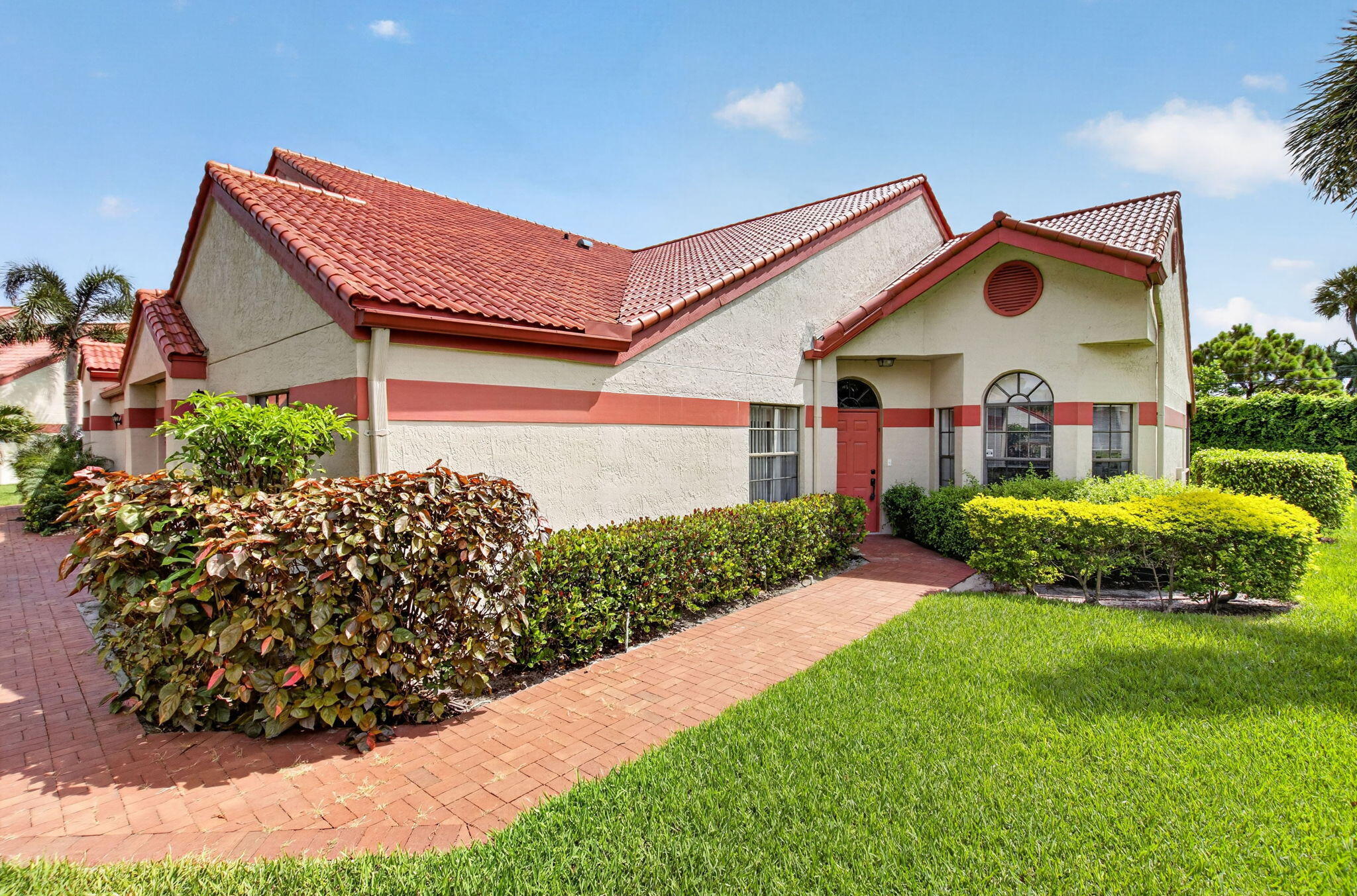LEXINGTON CLUB 3 - Residential