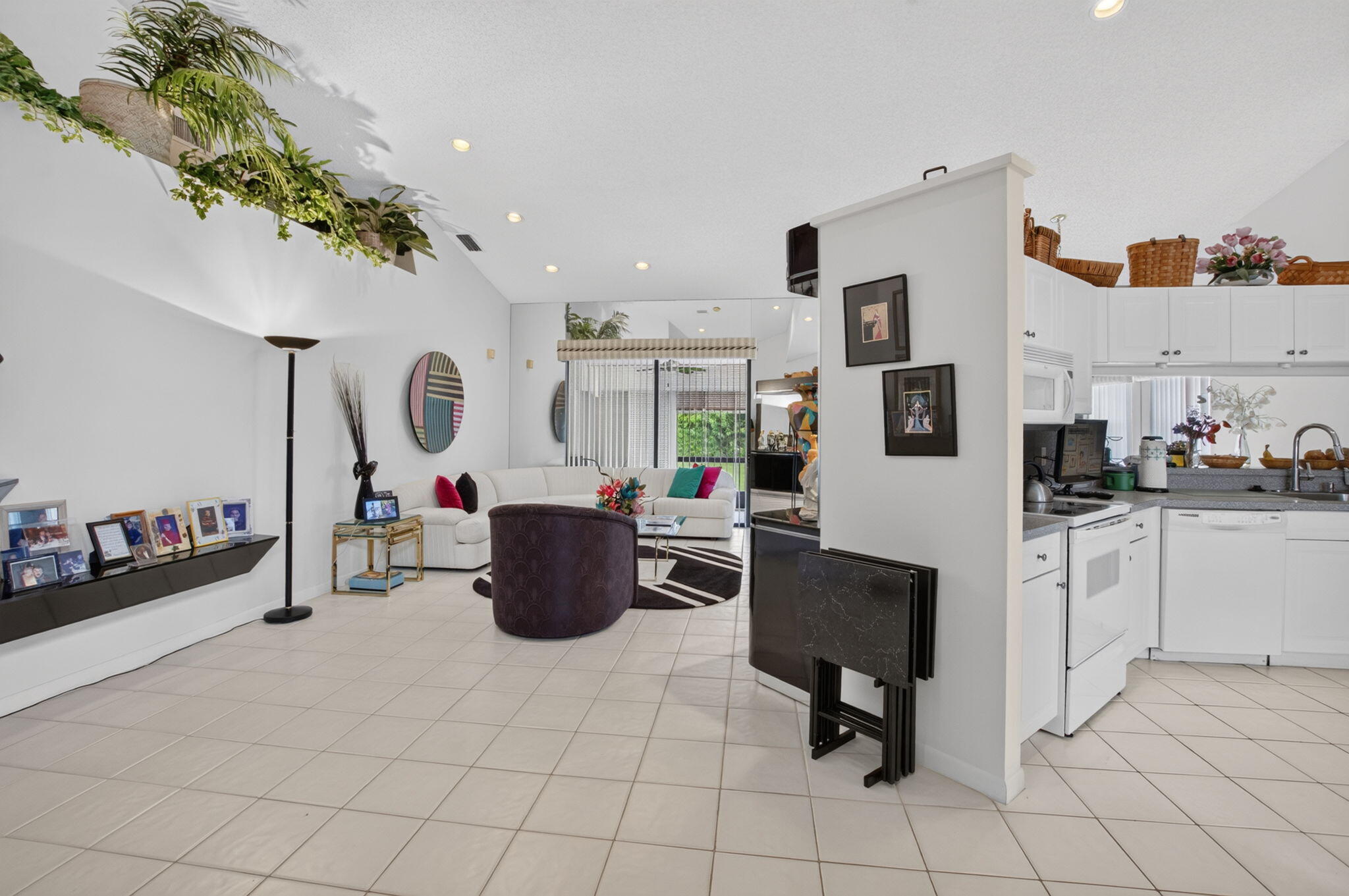 LEXINGTON CLUB 3 - Residential