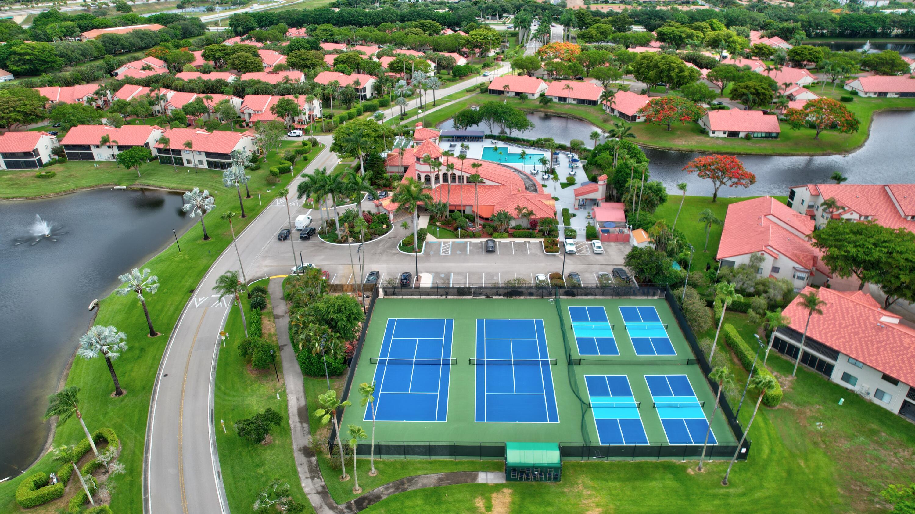 LEXINGTON CLUB 3 - Residential