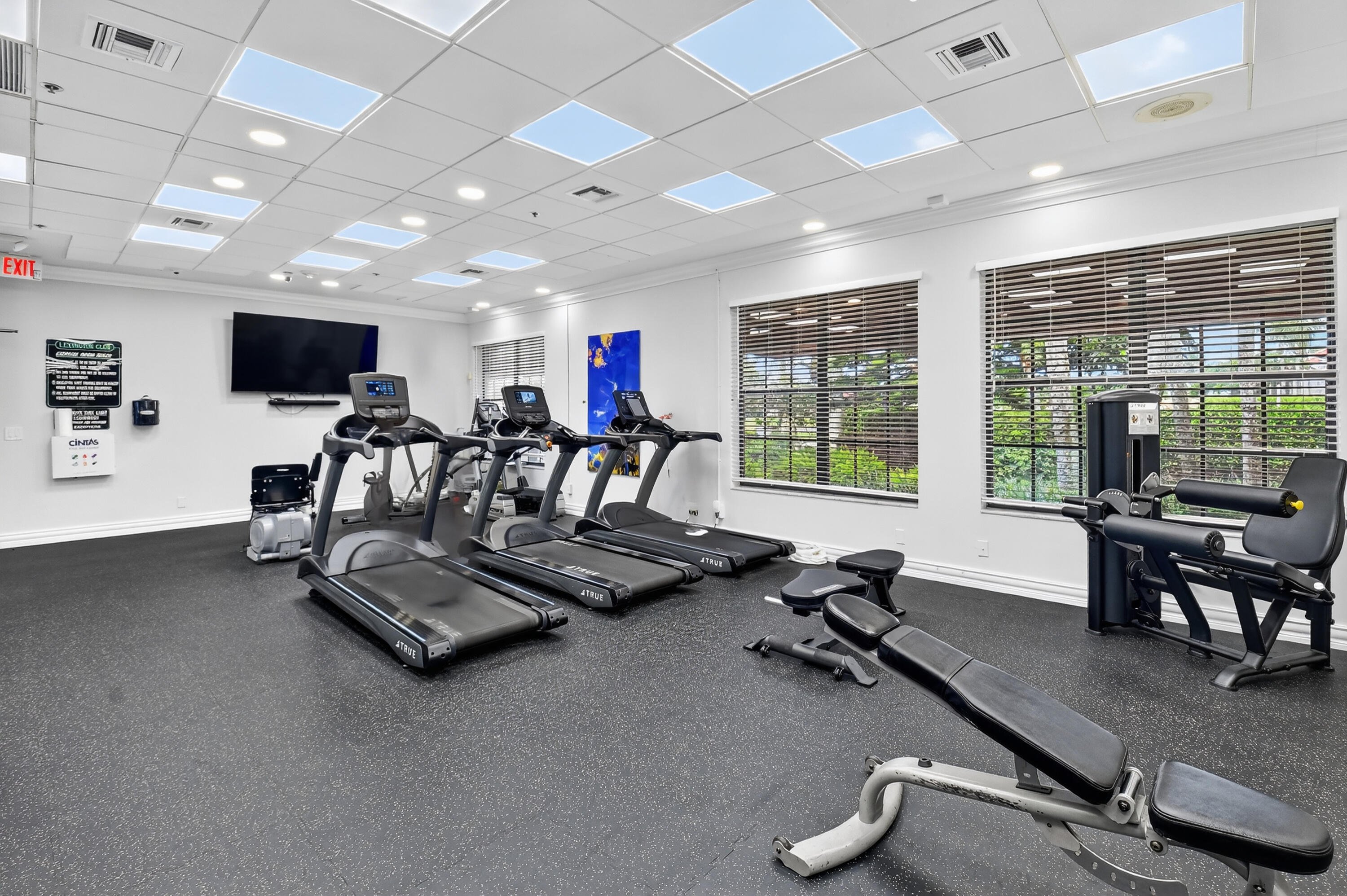 LEXINGTON CLUB 3 - Residential