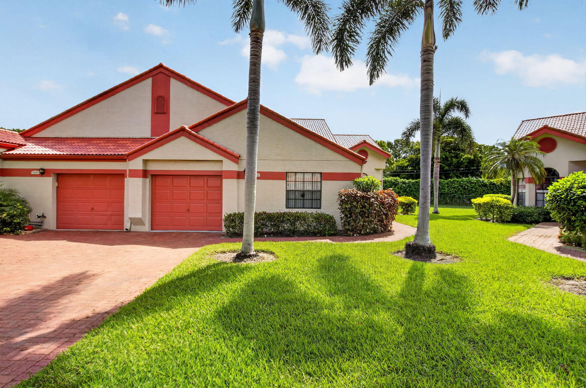 LEXINGTON CLUB 3 - Residential