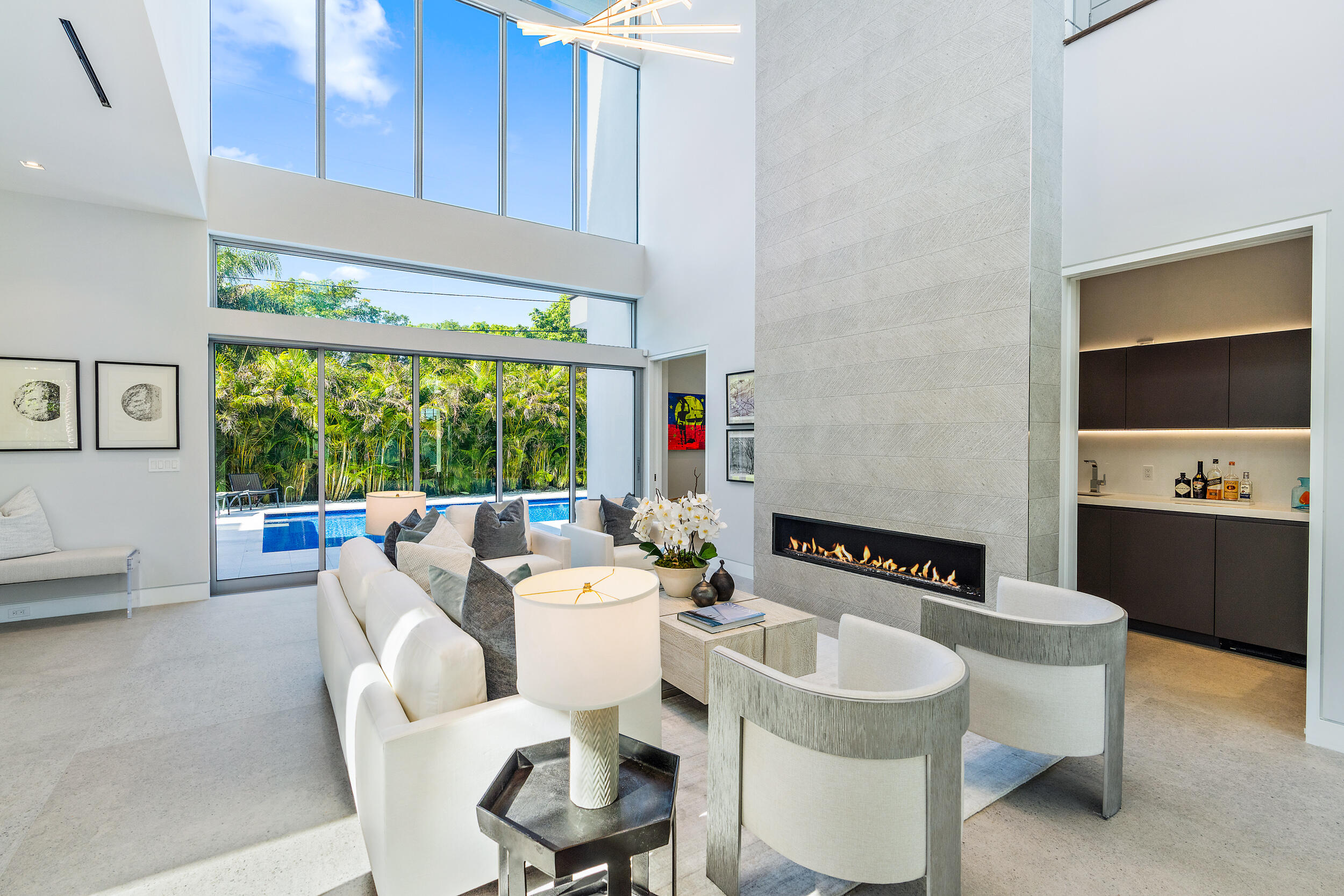 EDGEWATER - Residential