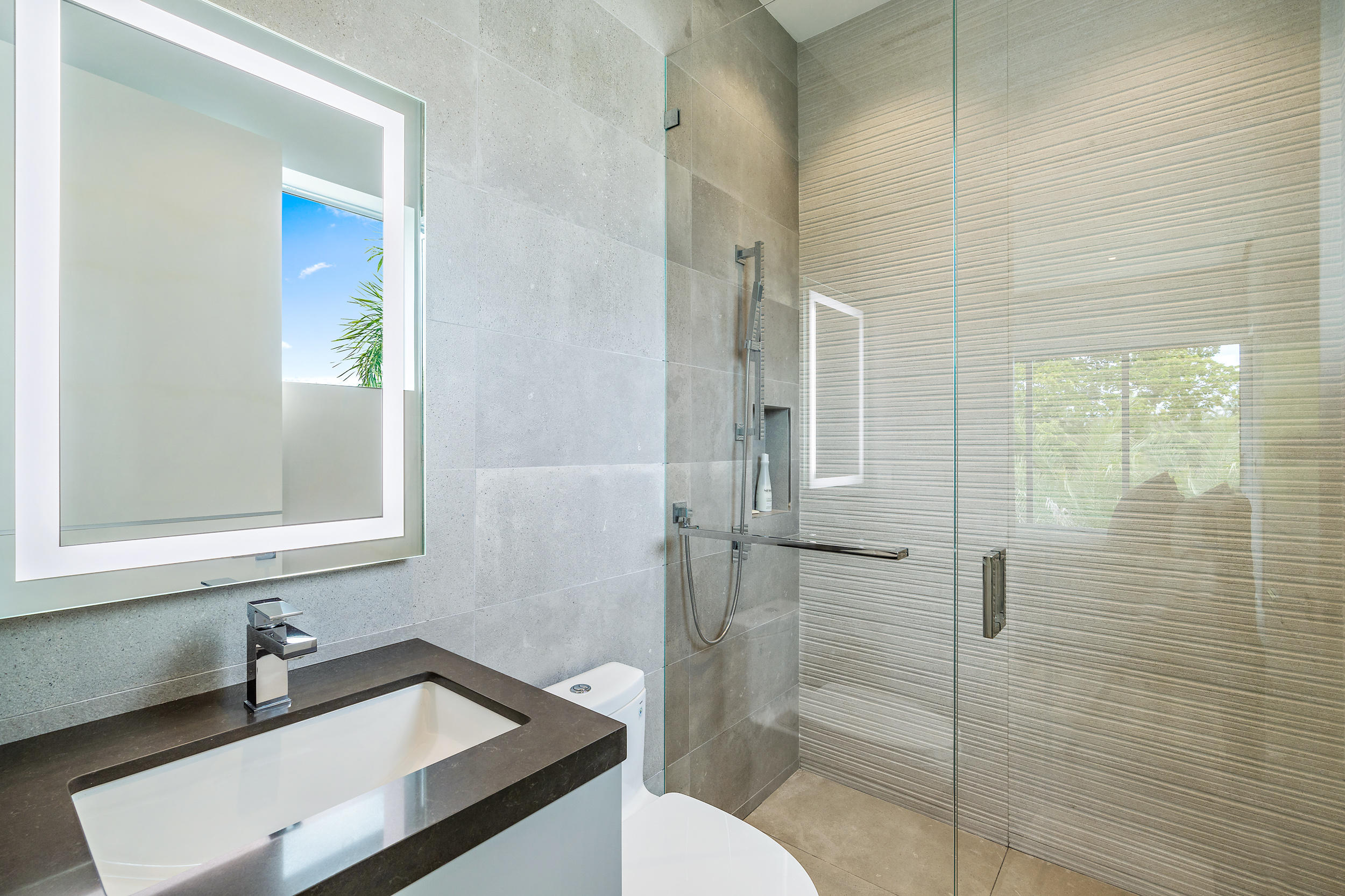 EDGEWATER - Residential