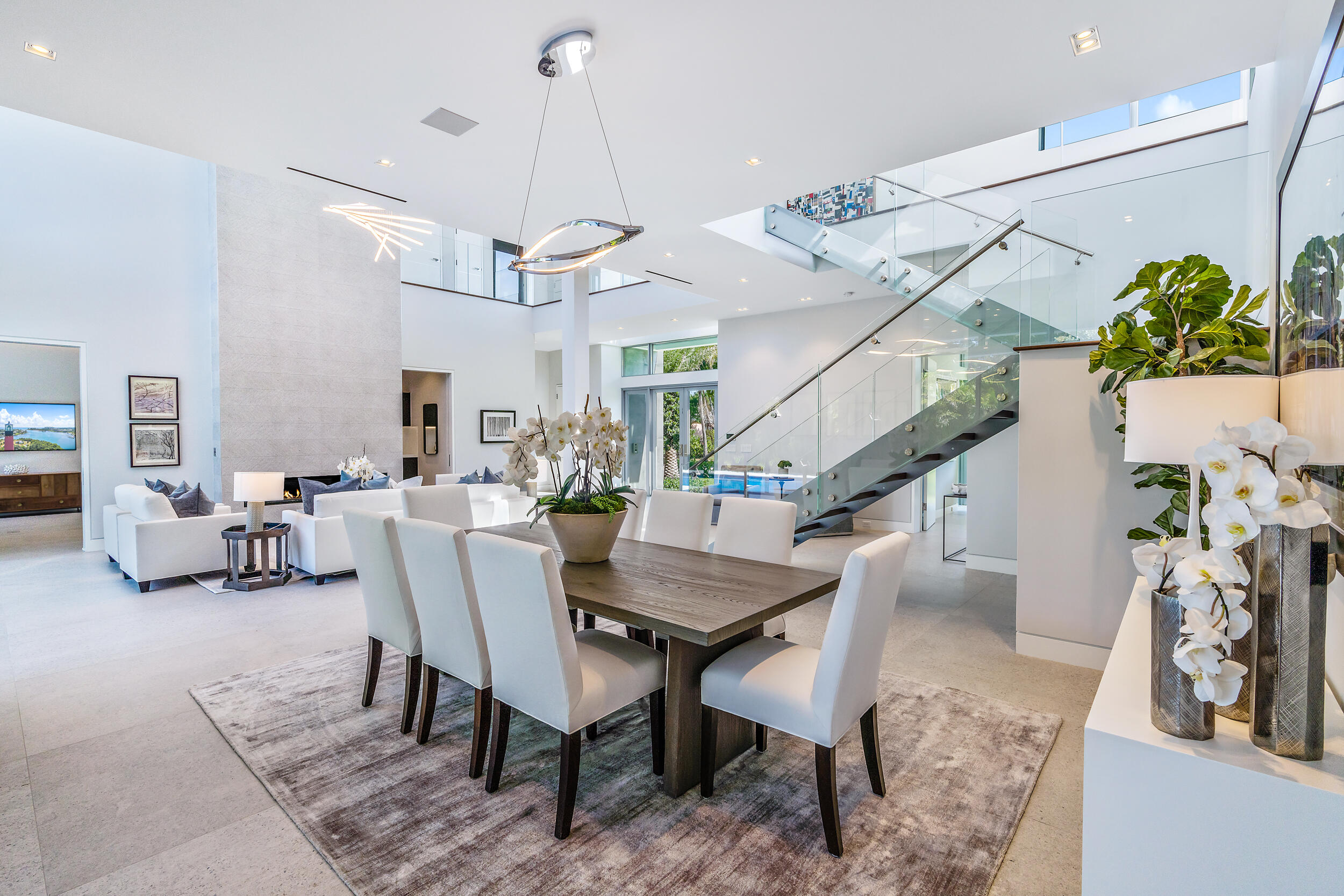 EDGEWATER - Residential