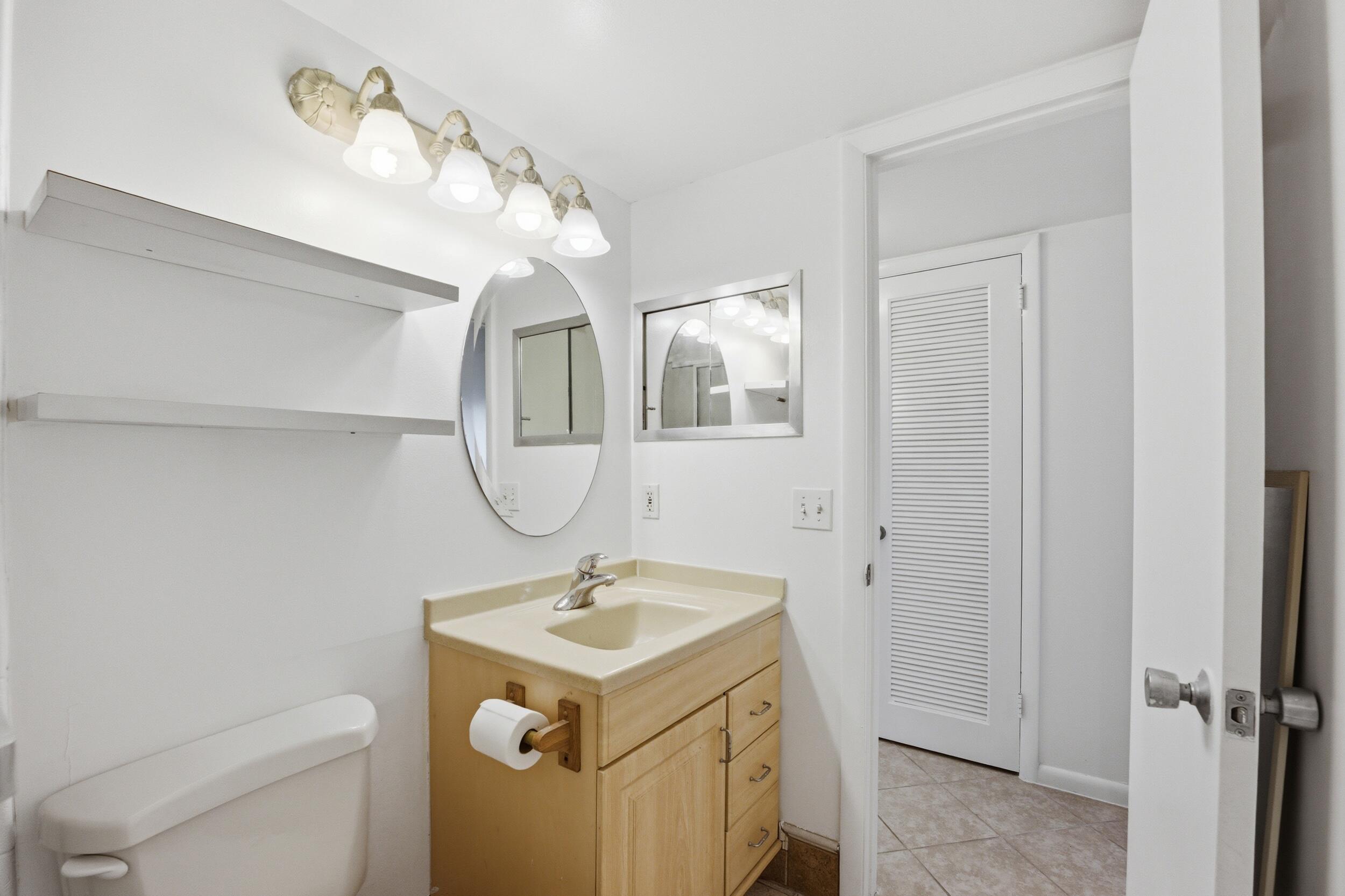 CAMBRIDGE CONDO - Residential