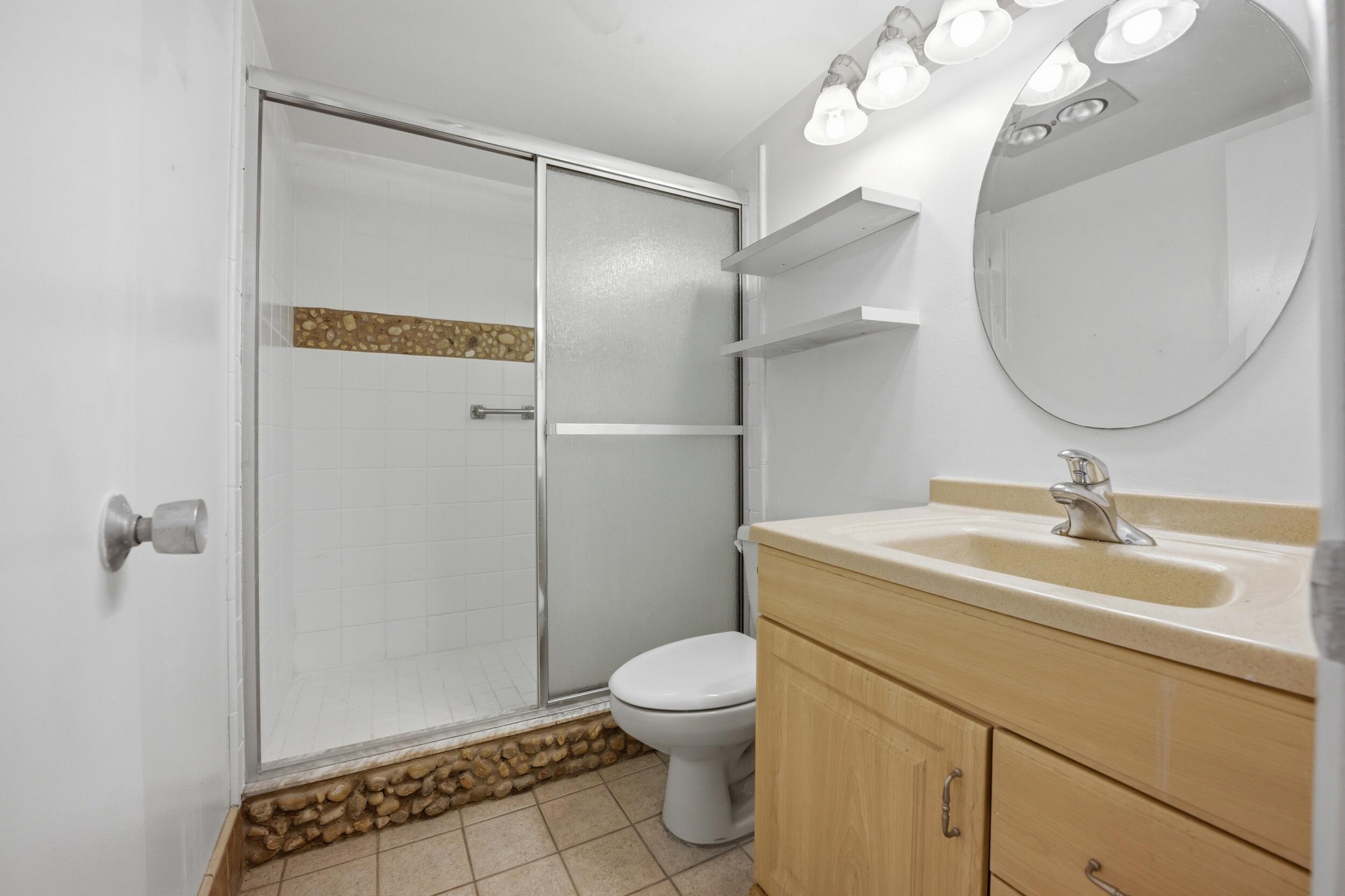 CAMBRIDGE CONDO - Residential