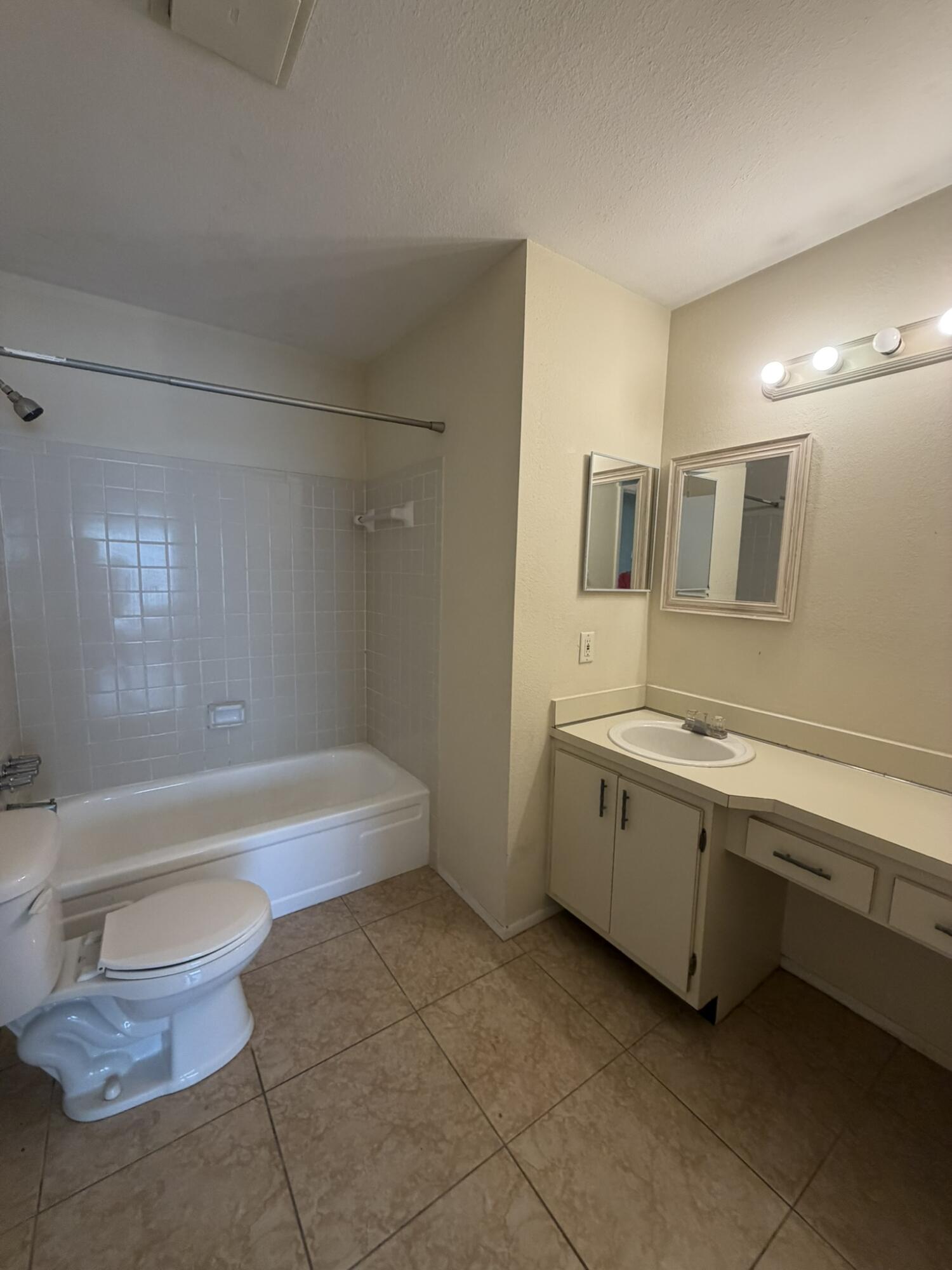 SOUTH PORT ST LUCIE UNIT 17 - Residential